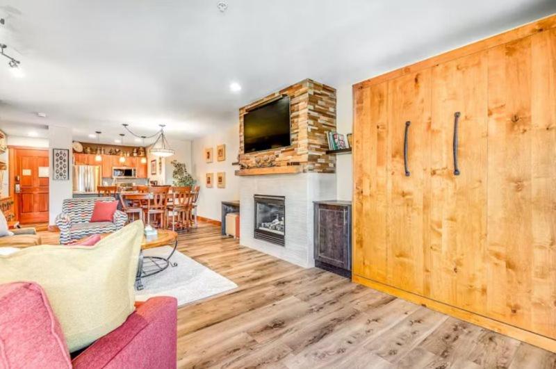 River Run Village 2 Bedroom At Red Hawk view 4