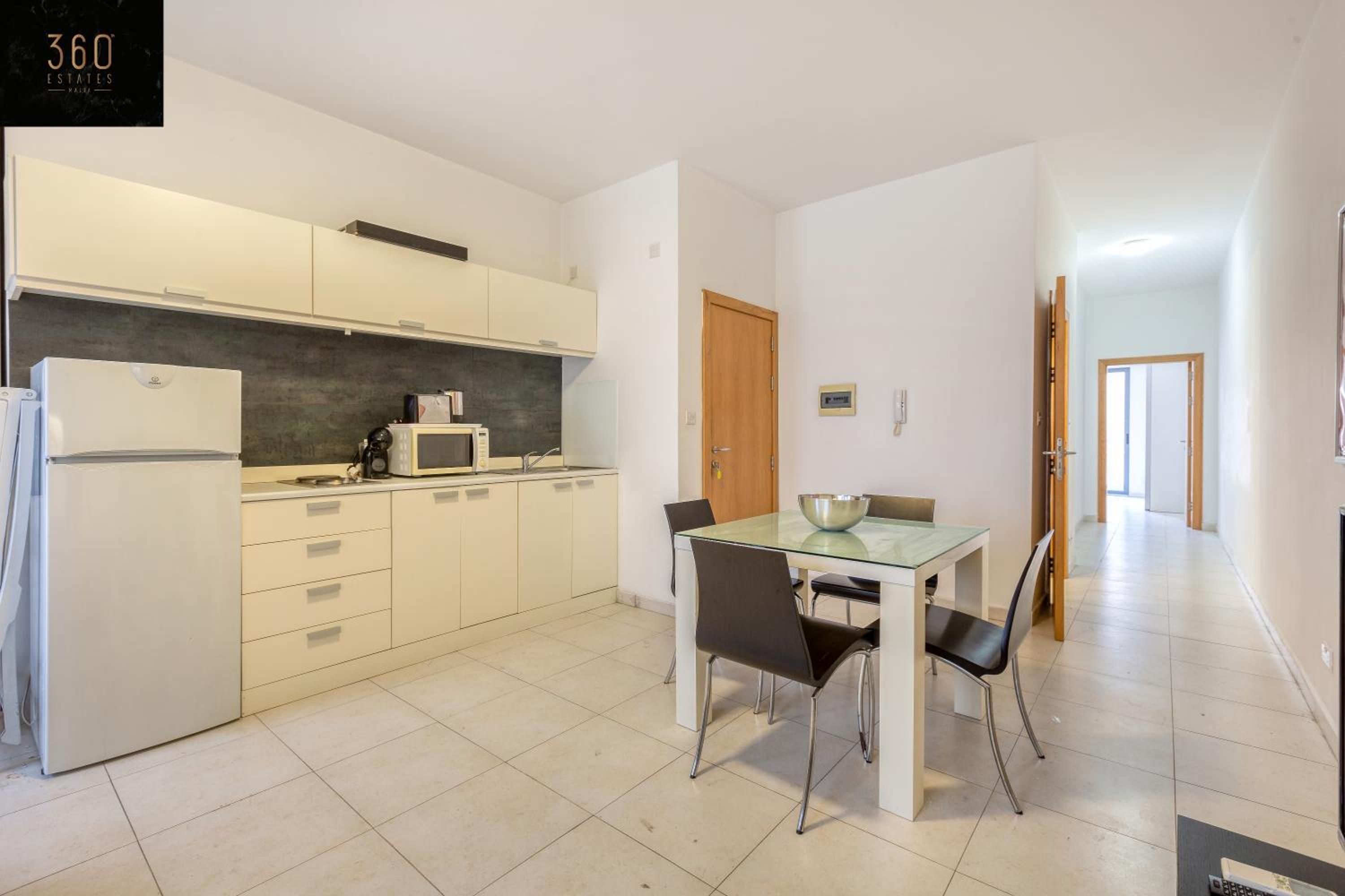 Modern & private 1BR APT in the Heart of Paceville by 360 Estates photo 3