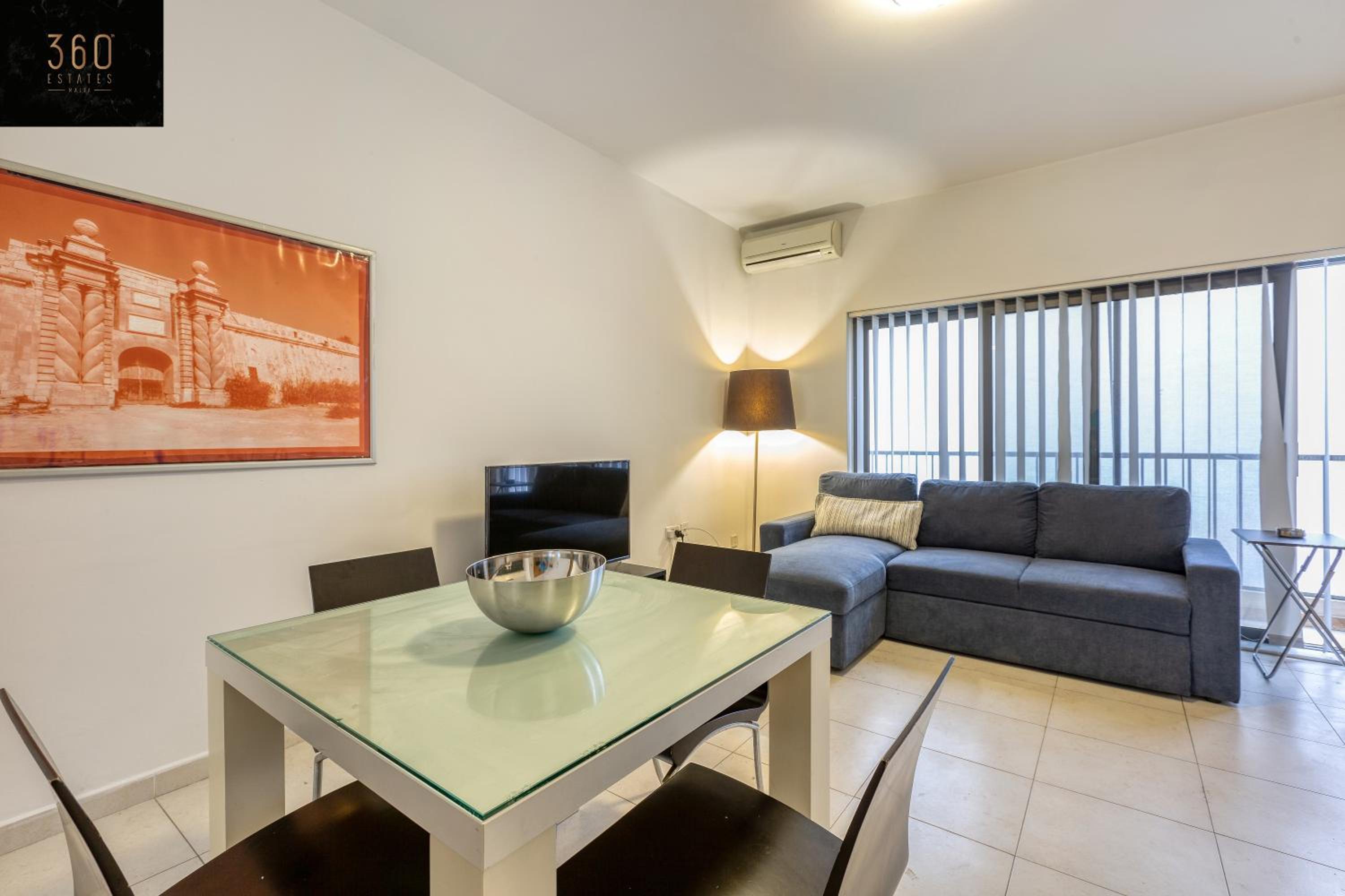 Modern & private 1BR APT in the Heart of Paceville by 360 Estates — St Julian's