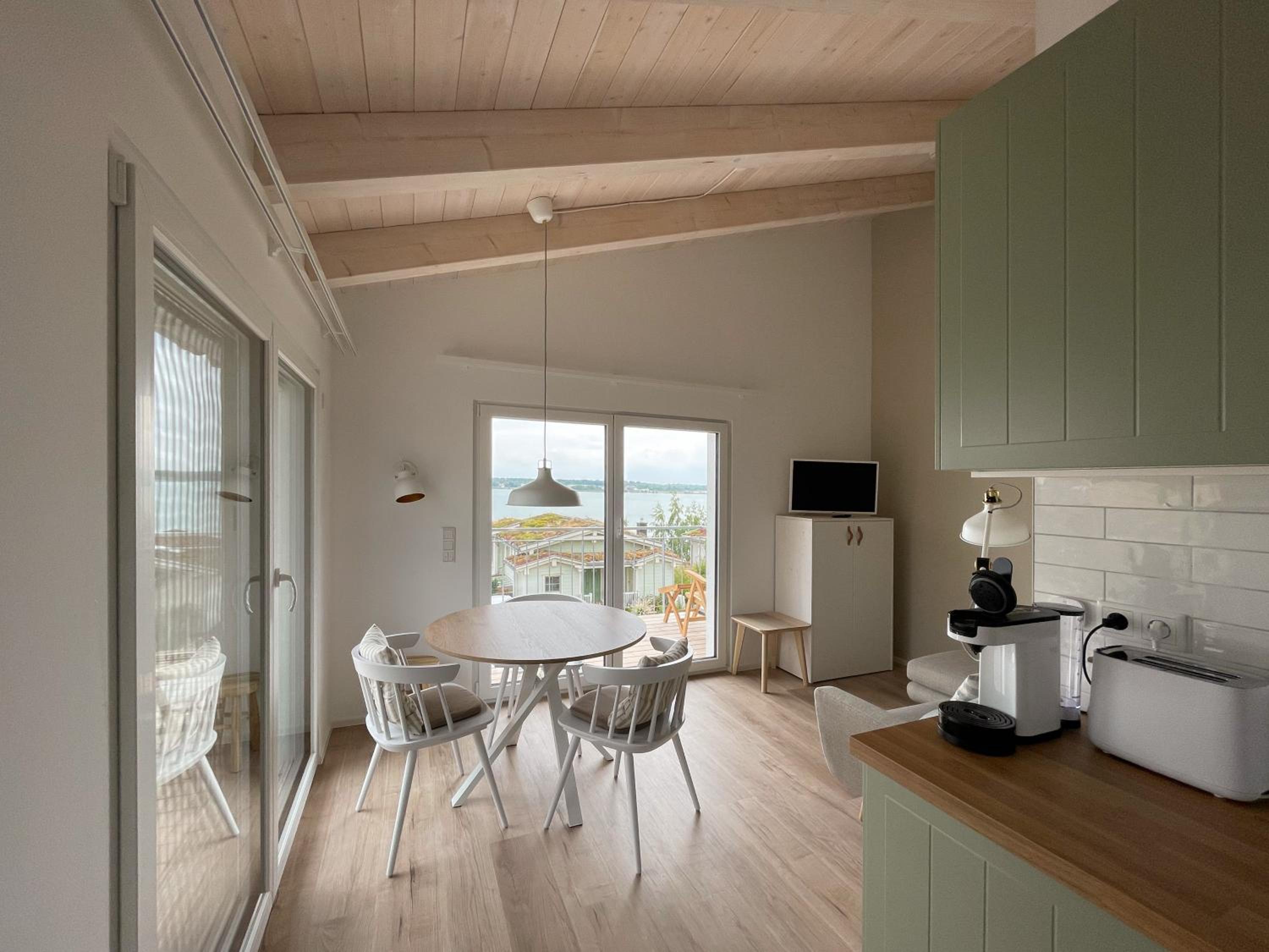 HAUS IM SCHILF 2 - Oase mit Seeblick - Adults only