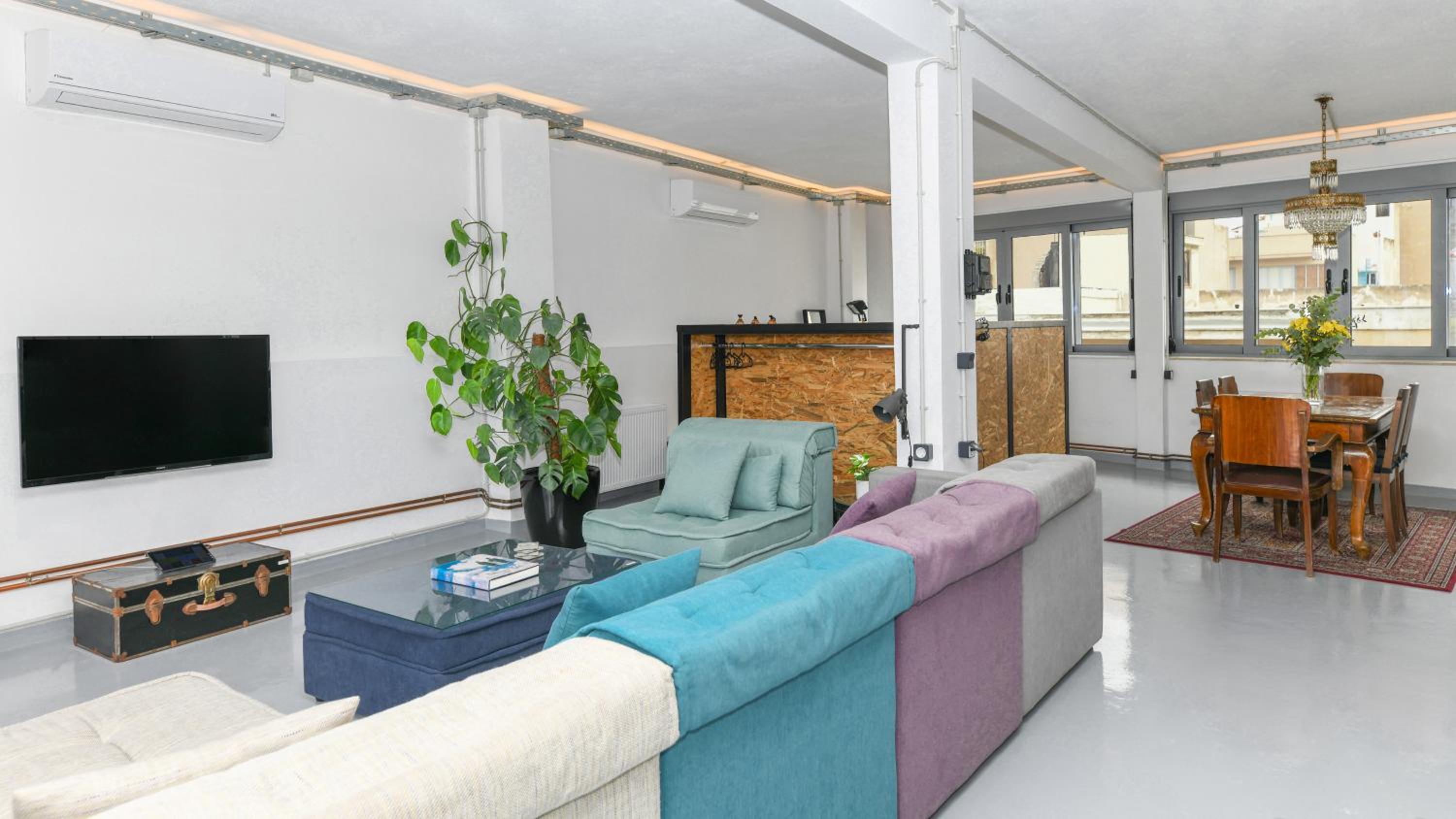 Monastiraki #WallsFree CityCenter- Unspoiled Athens Apartments