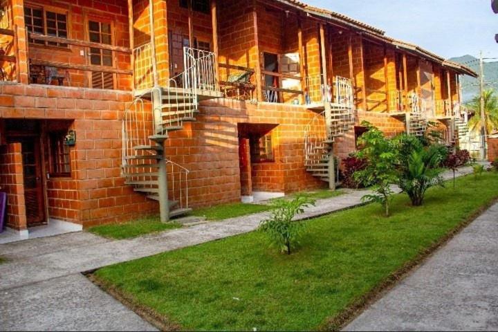 Condomínio Maranduba Ville II