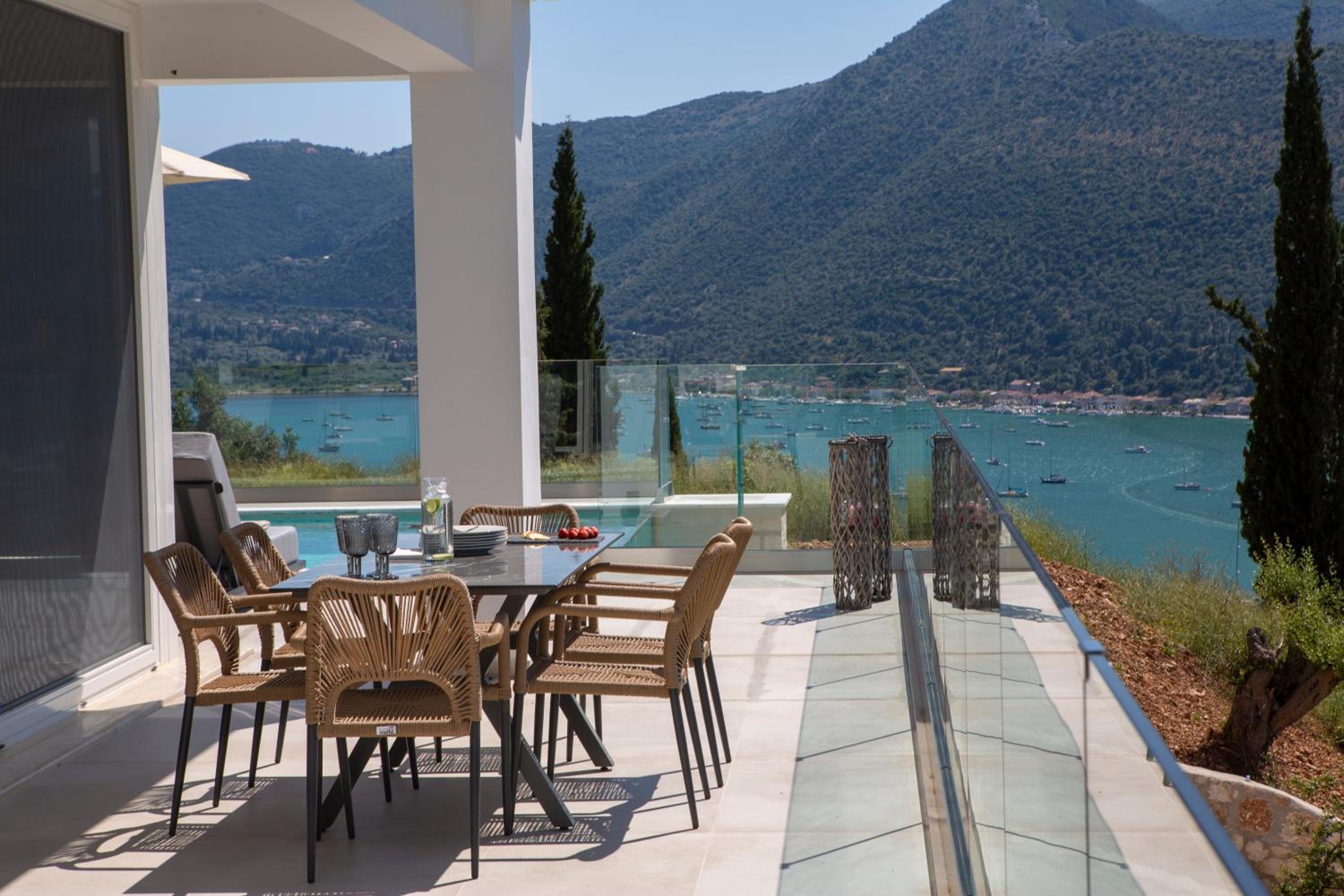 MAJESTIC VILLAS