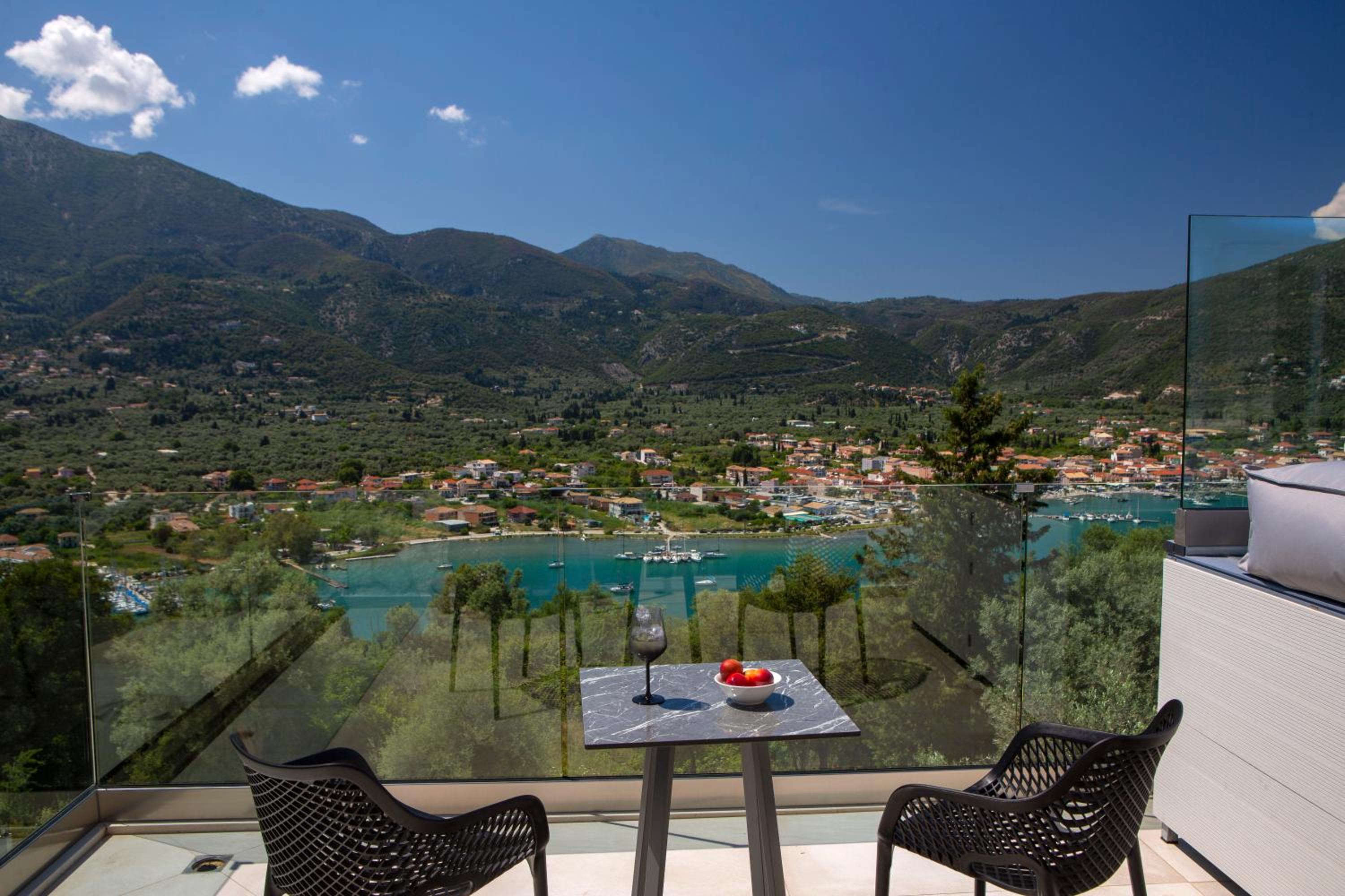 MAJESTIC VILLAS