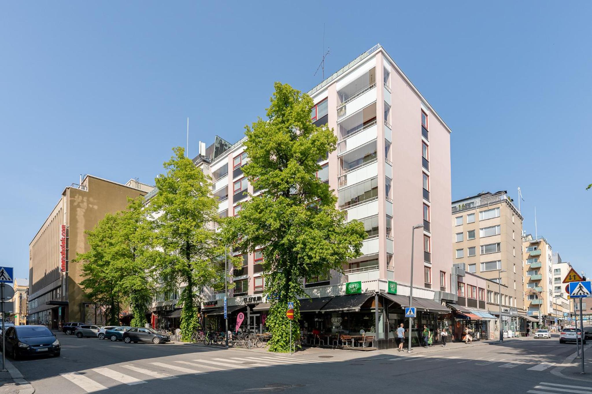 Cozy 1BR Downtown Home next to Restaurants view 5