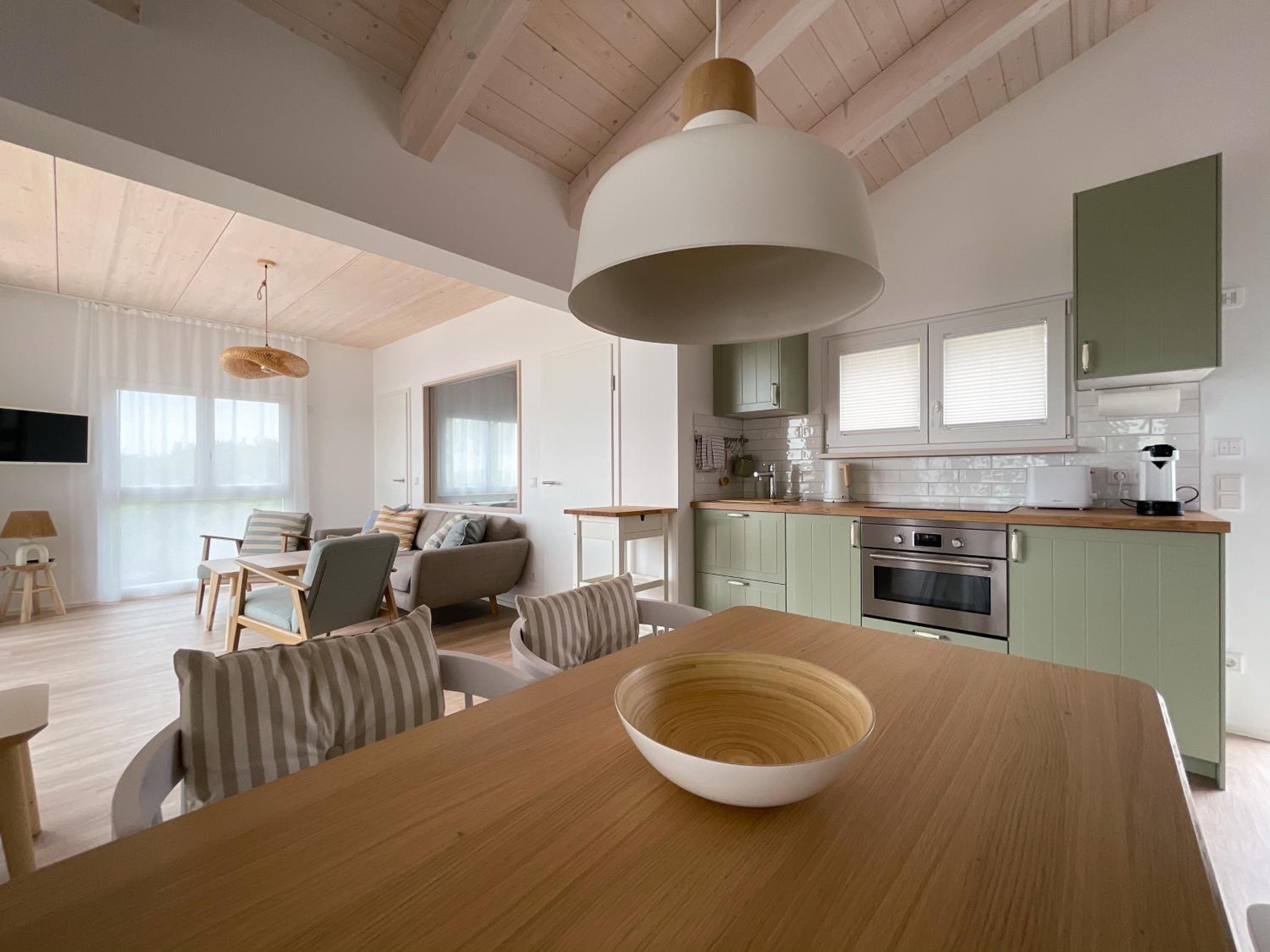 HAUS IM SCHILF 2 - Oase mit Seeblick - Adults only