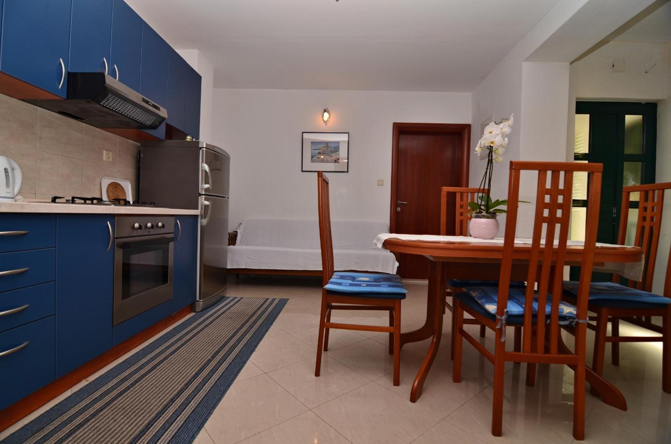 Apartments Mustapic