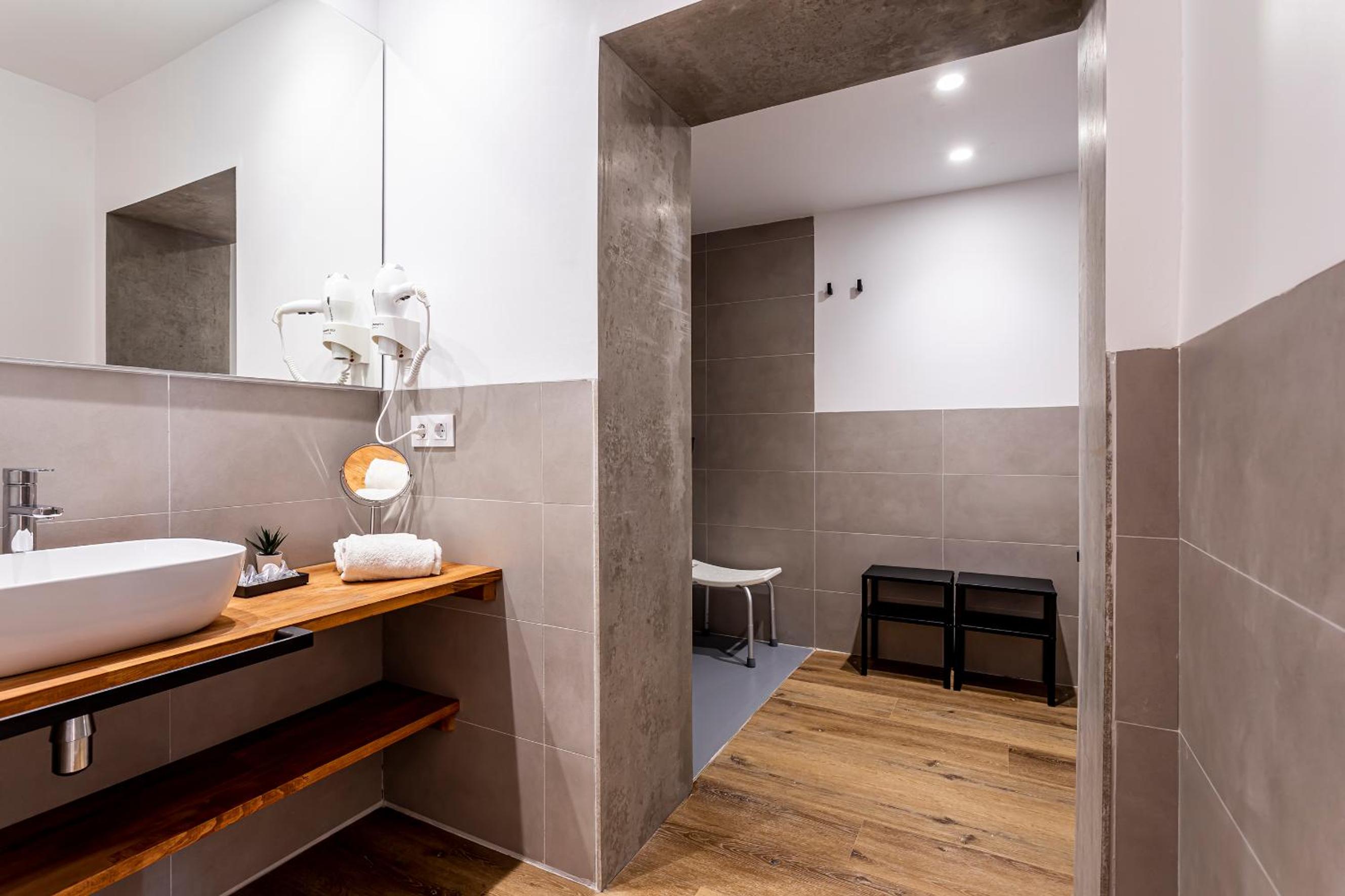 VG Puerto Suites Auto Check