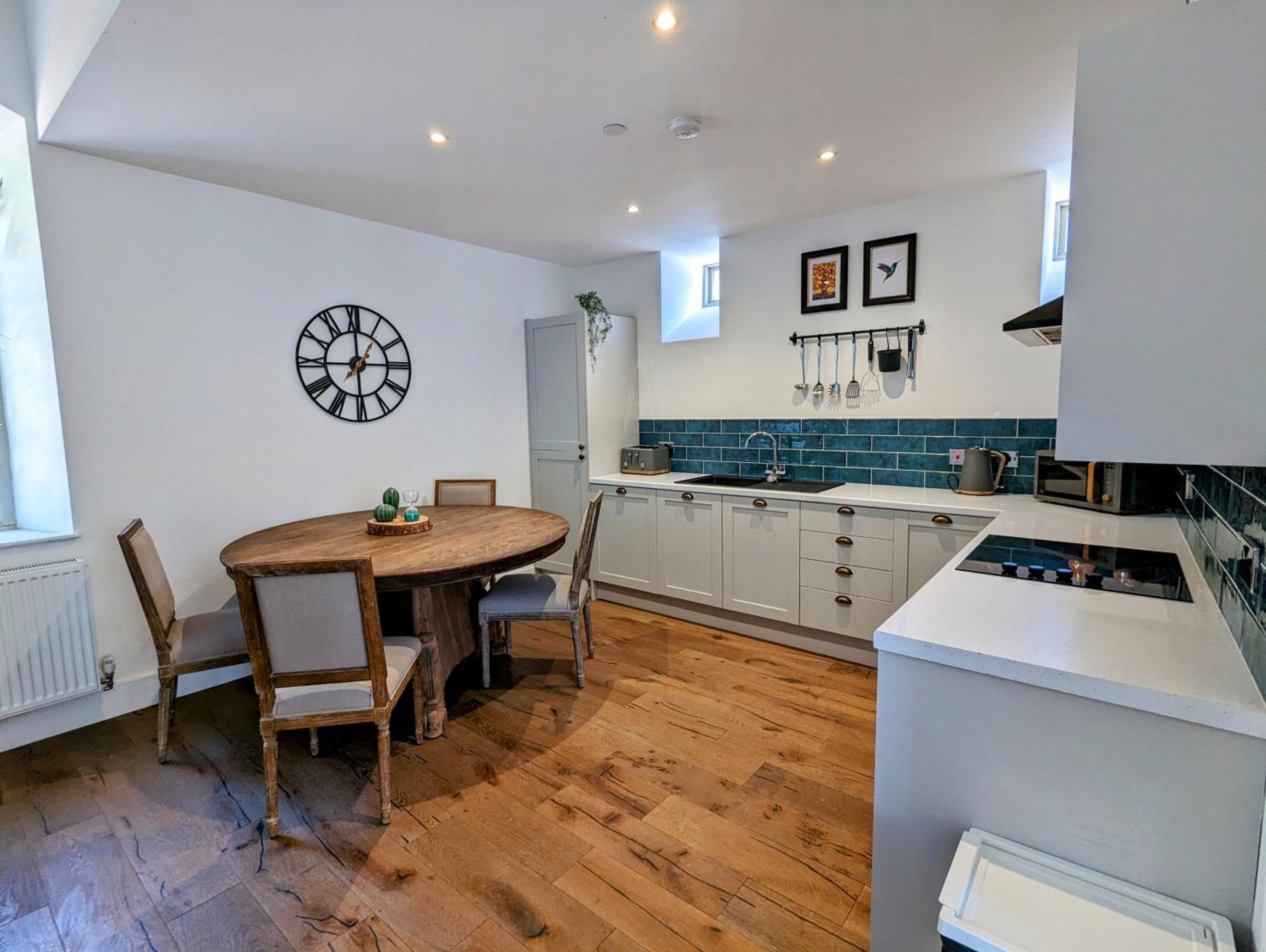 The Livery Cottage at Cefn Tilla Court, Usk view 2