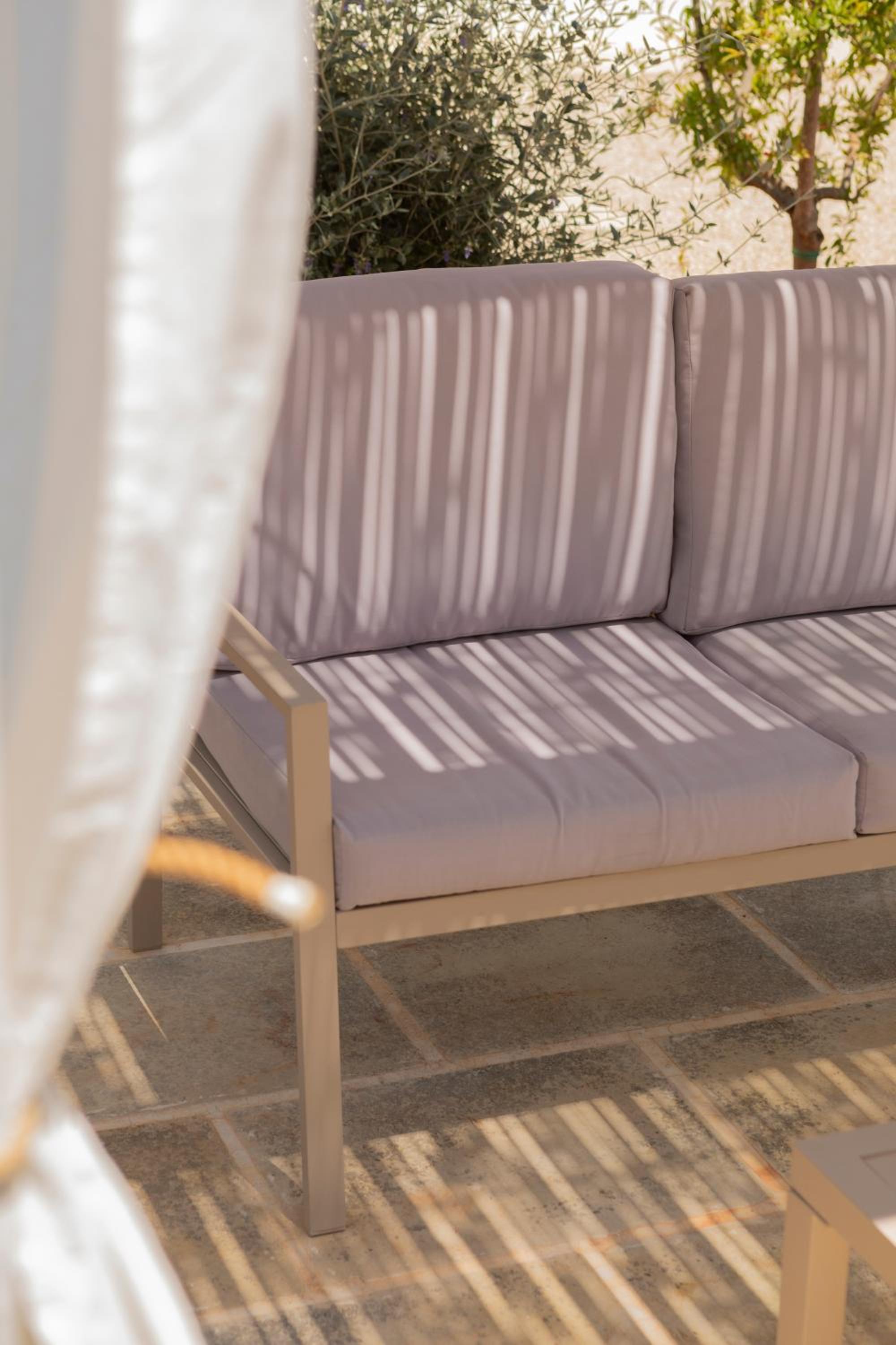 Photo 37