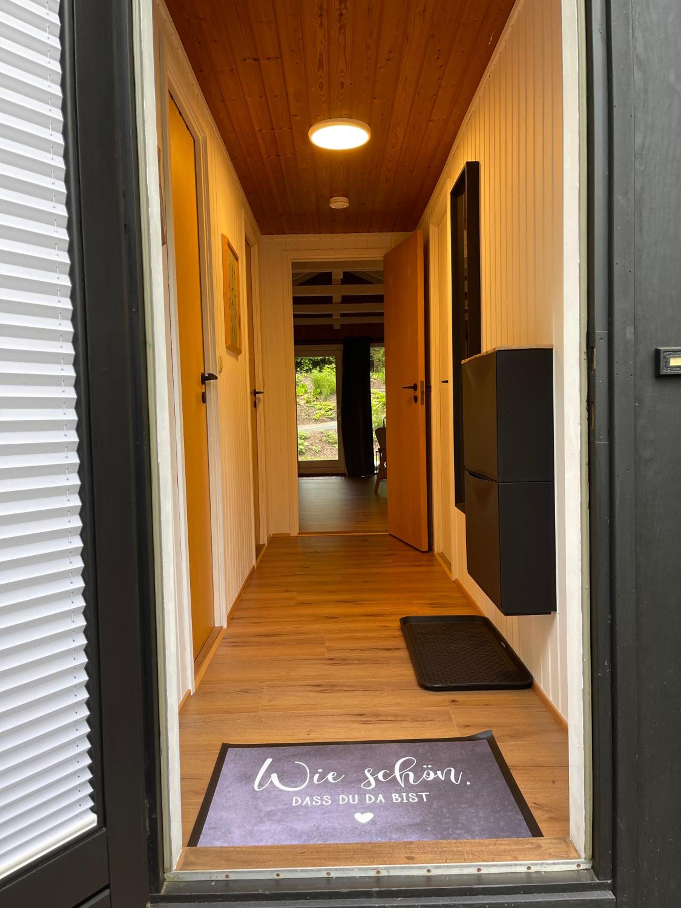 Ferienhaus Kleine Auszeit in der Natur mit Kamin, Yogamatten, schöne Küche