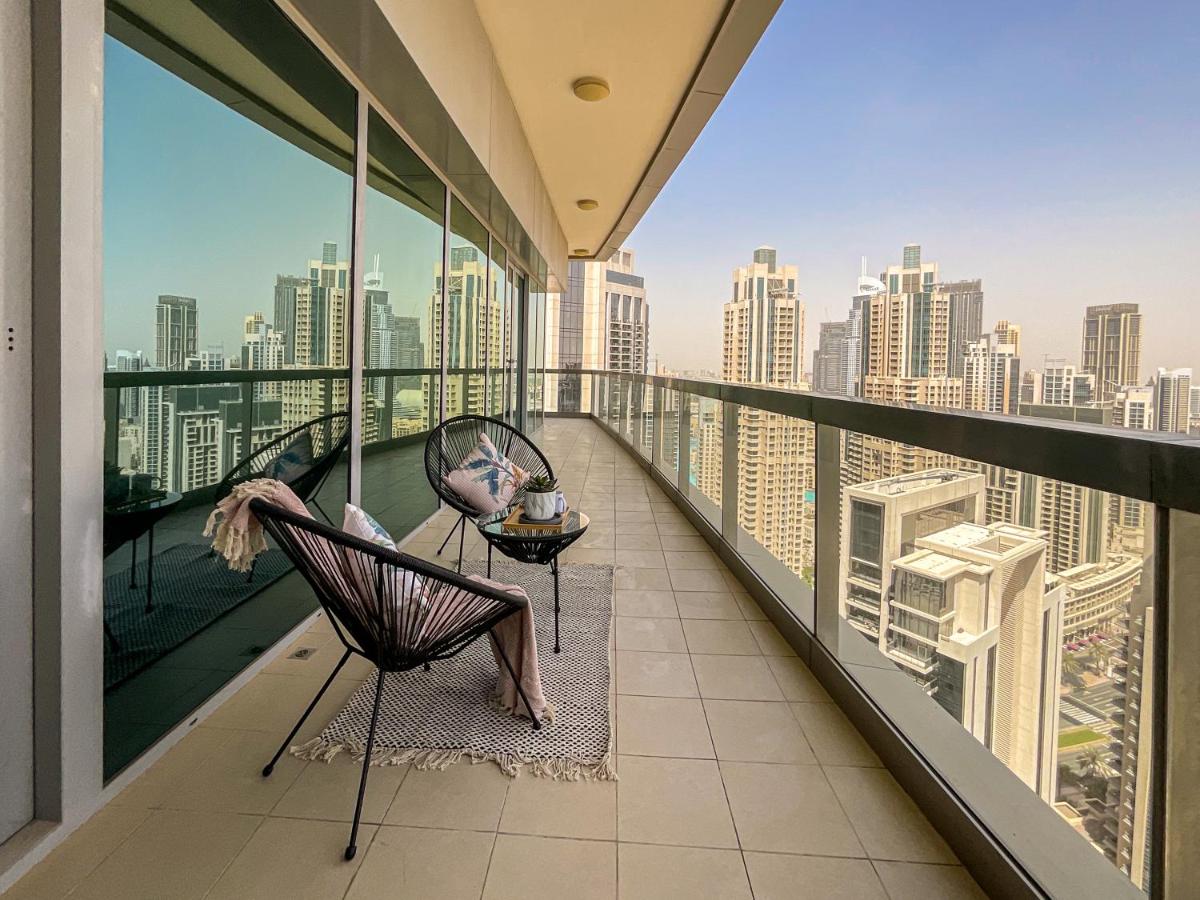 HiGuests - Arabesque Apt with Private Jacuzzi and Terrace