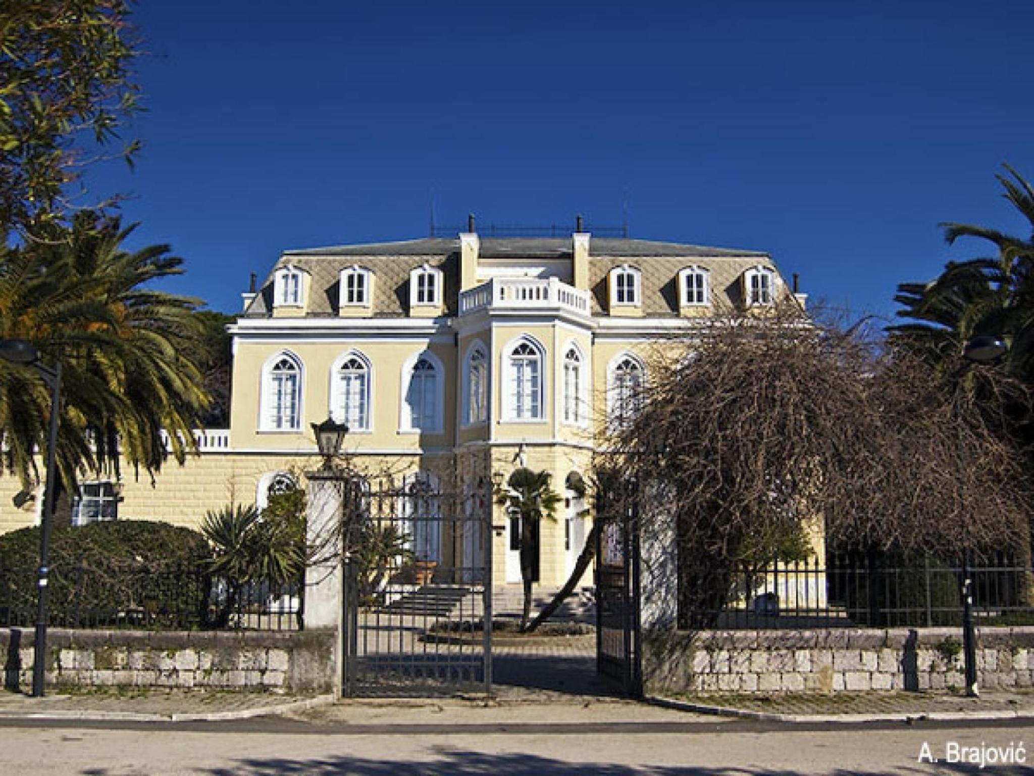 Apartments Kuc