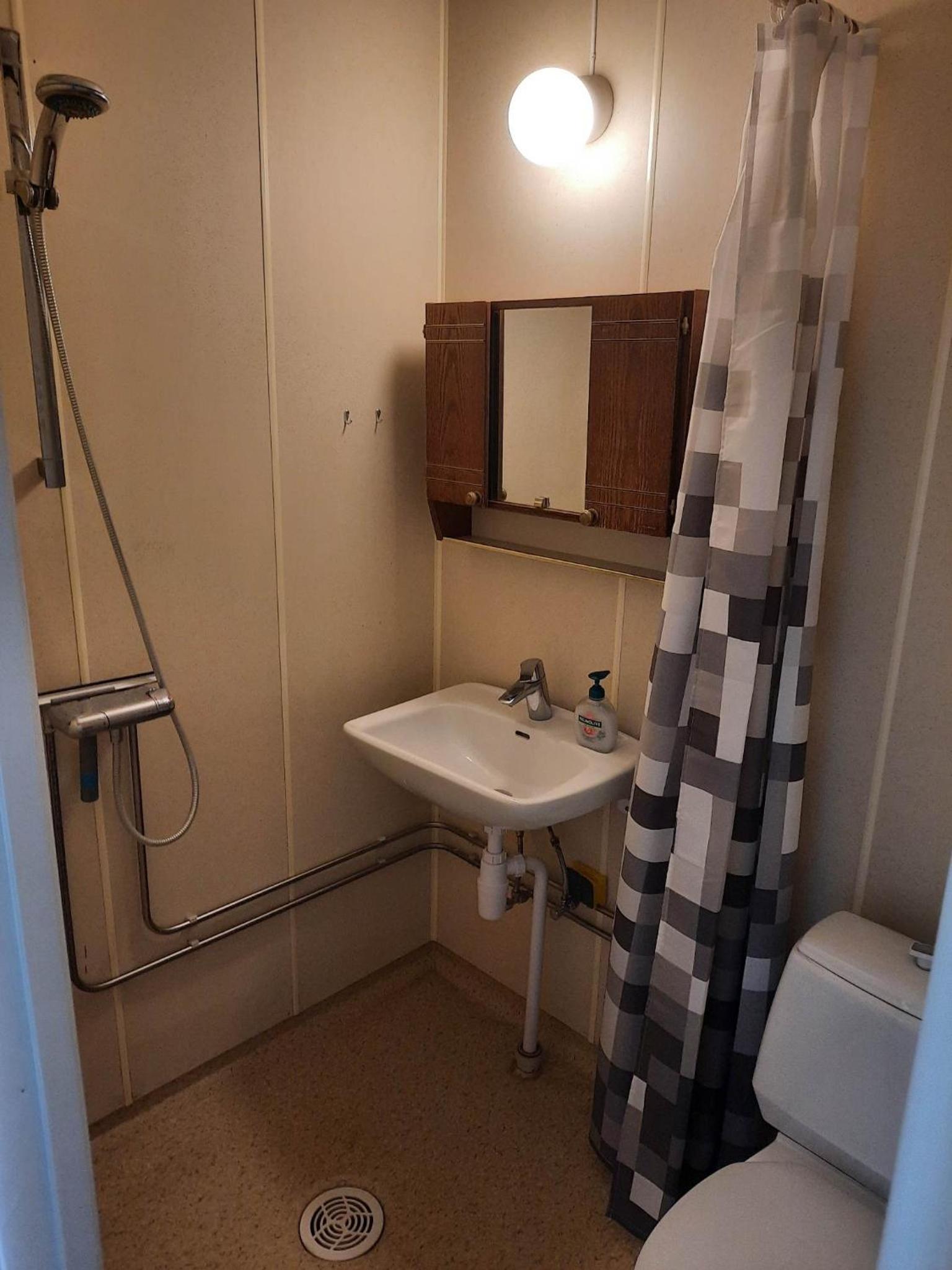 Vinland Apartment 2 view 3