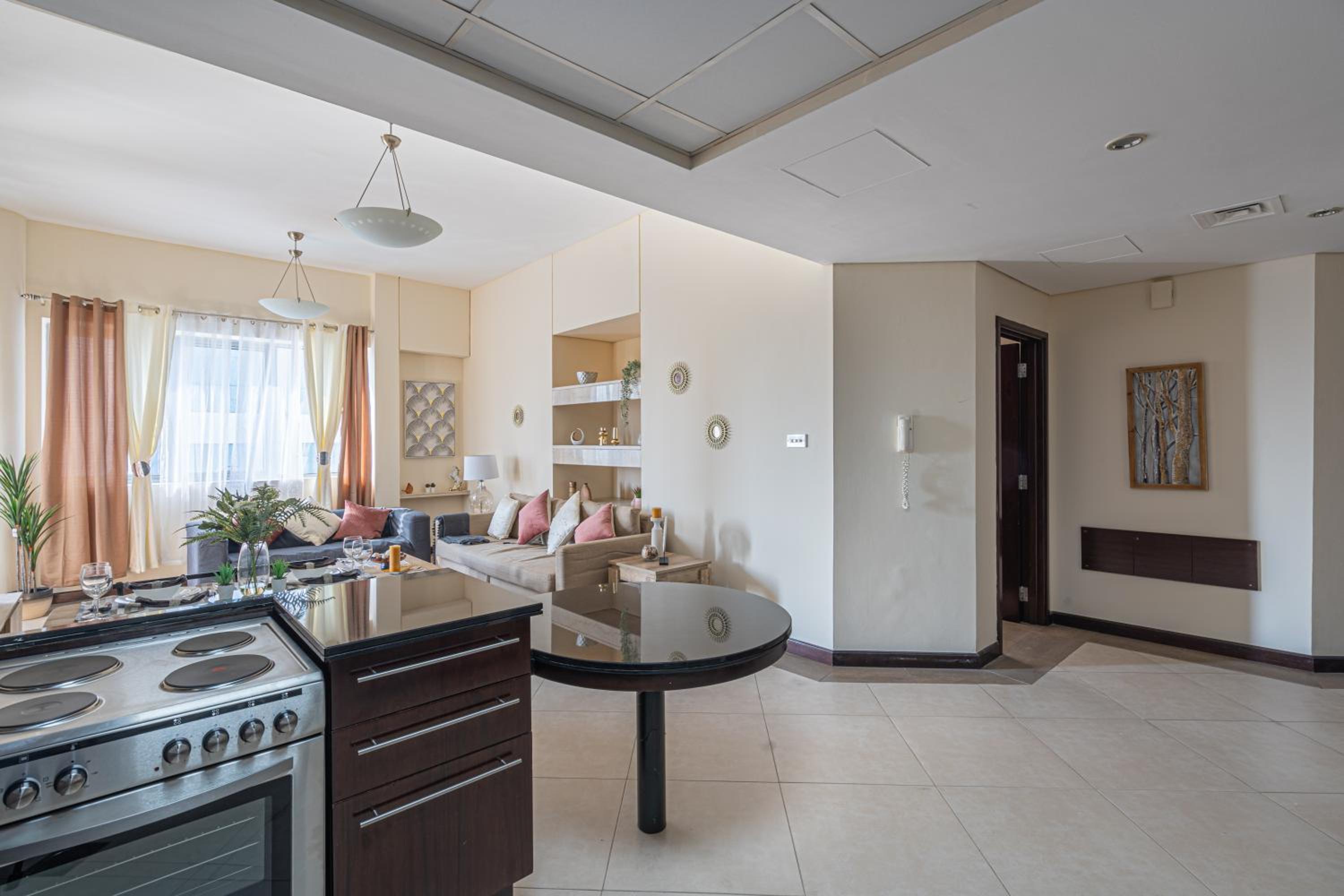 HiGuests - Cheerful Apt With Stunning Views in Port Saeed