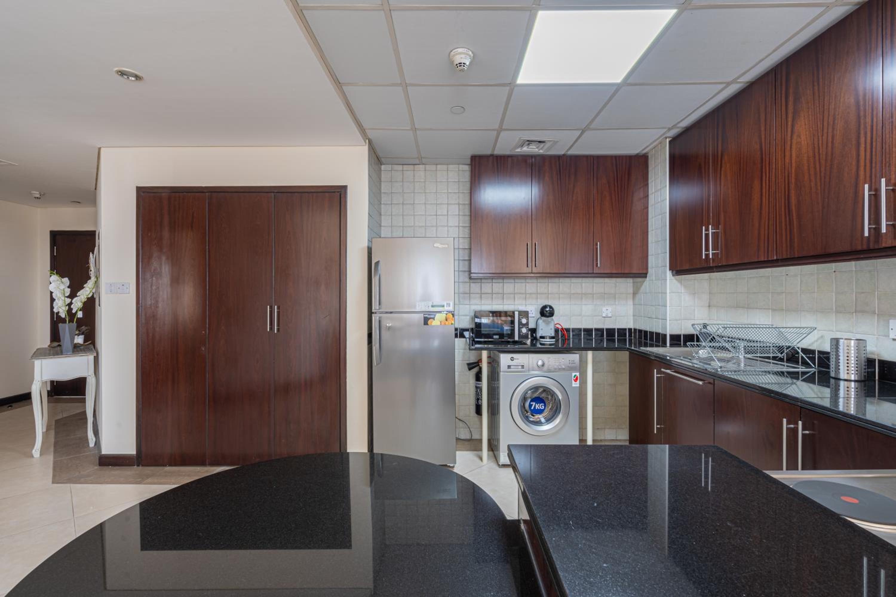 HiGuests - Cheerful Apt With Stunning Views in Port Saeed