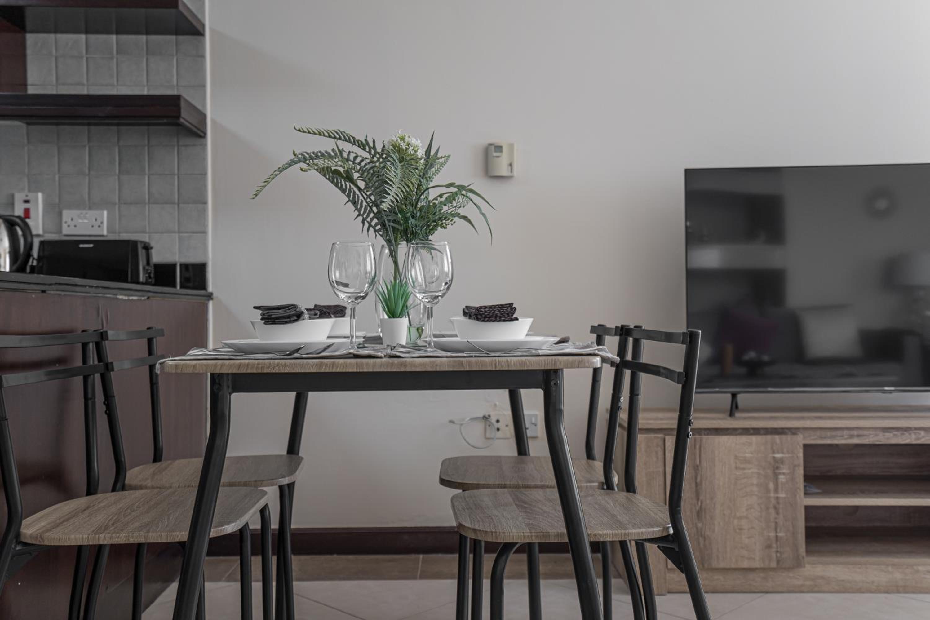 HiGuests - Cheerful Apt With Stunning Views in Port Saeed