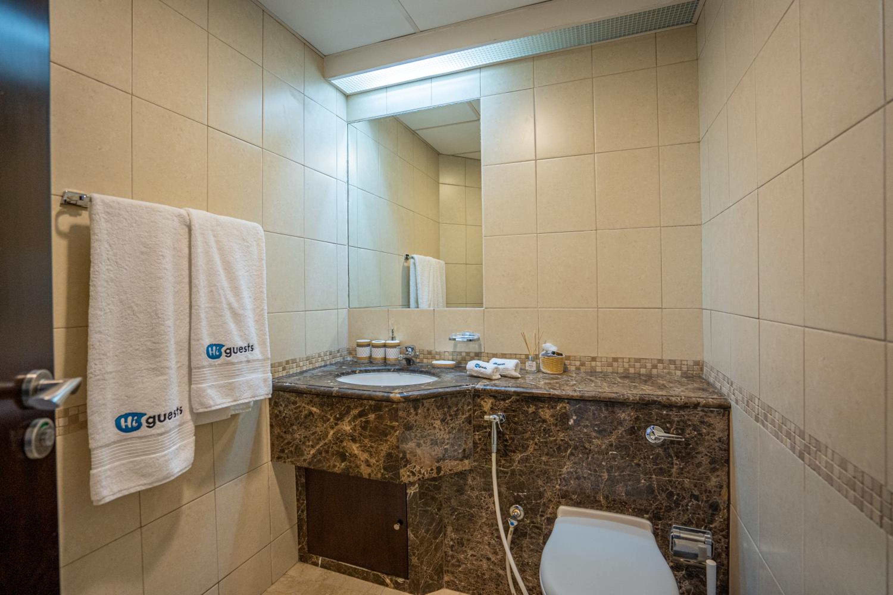 HiGuests - Cheerful Apt With Stunning Views in Port Saeed