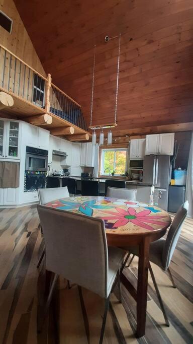 Le relaxant chalet du petit ruisseau