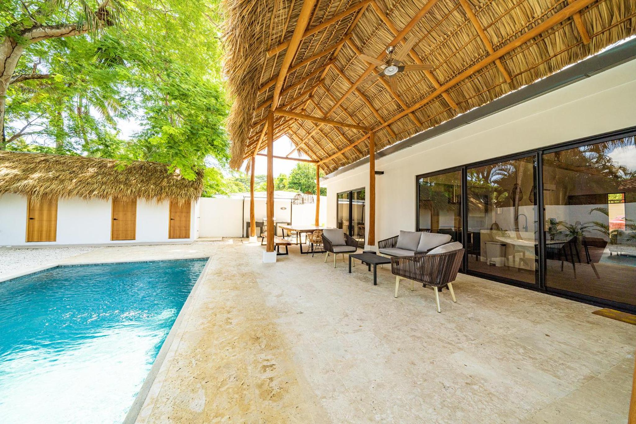 Tropical brand new 4 BR gem in Potrero near beach - Casa Marzo