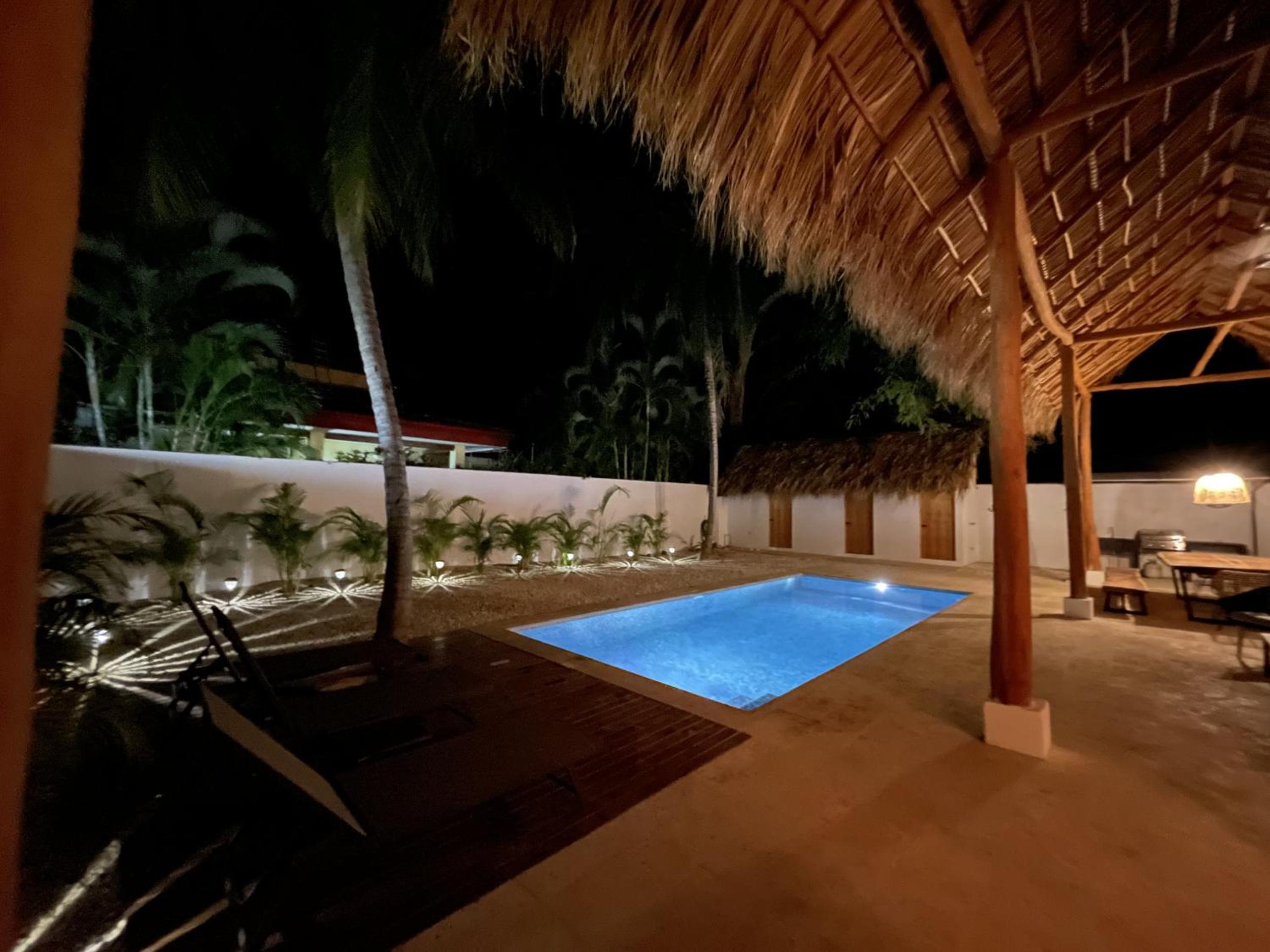 Tropical brand new 4 BR gem in Potrero near beach - Casa Marzo