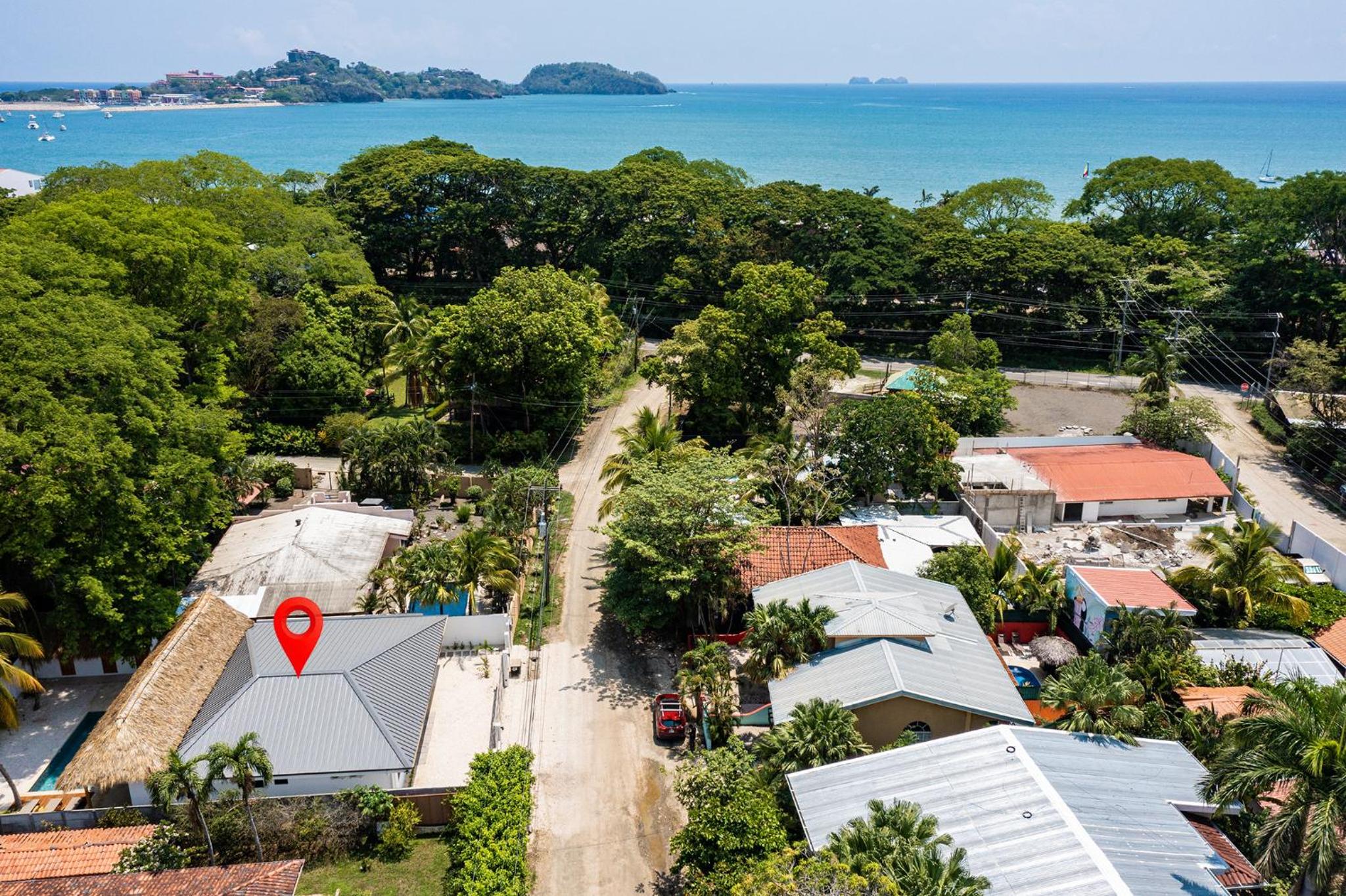 Tropical brand new 4 BR gem in Potrero near beach - Casa Marzo