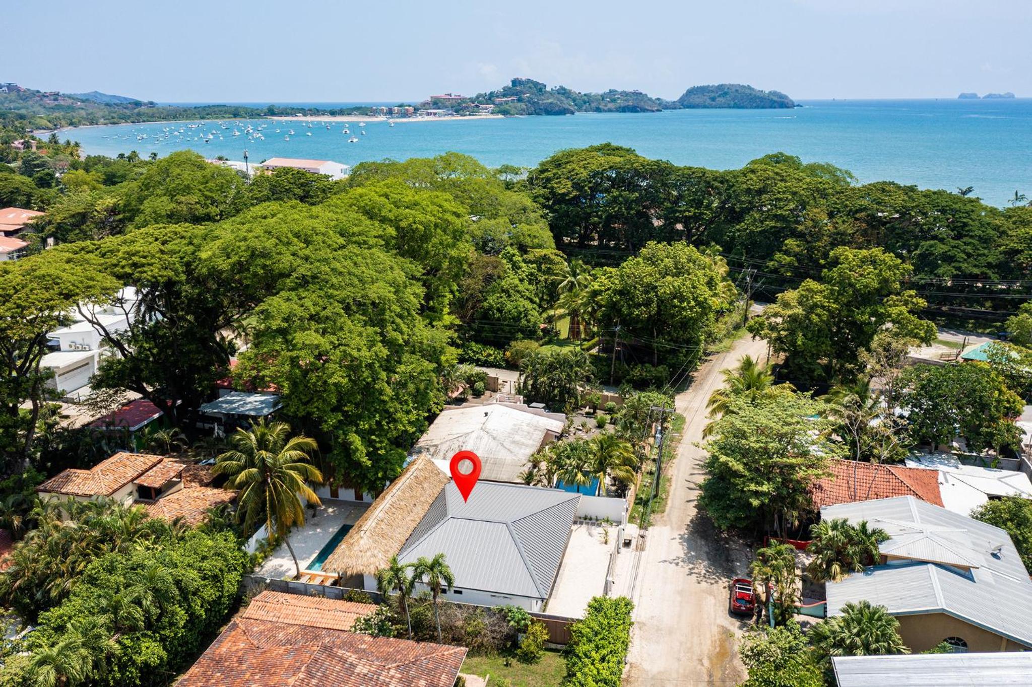 Tropical brand new 4 BR gem in Potrero near beach - Casa Marzo