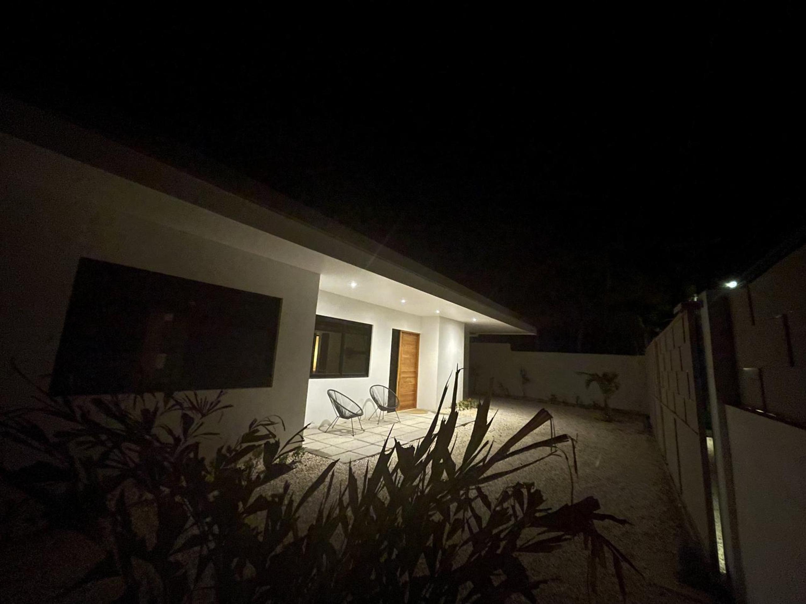 Tropical brand new 4 BR gem in Potrero near beach - Casa Marzo