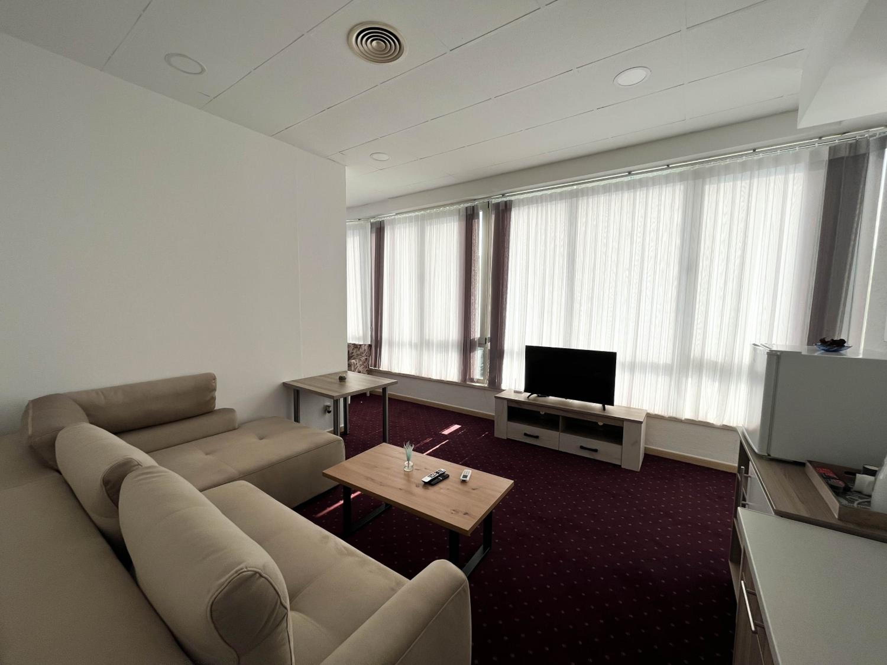 Lux Apartments