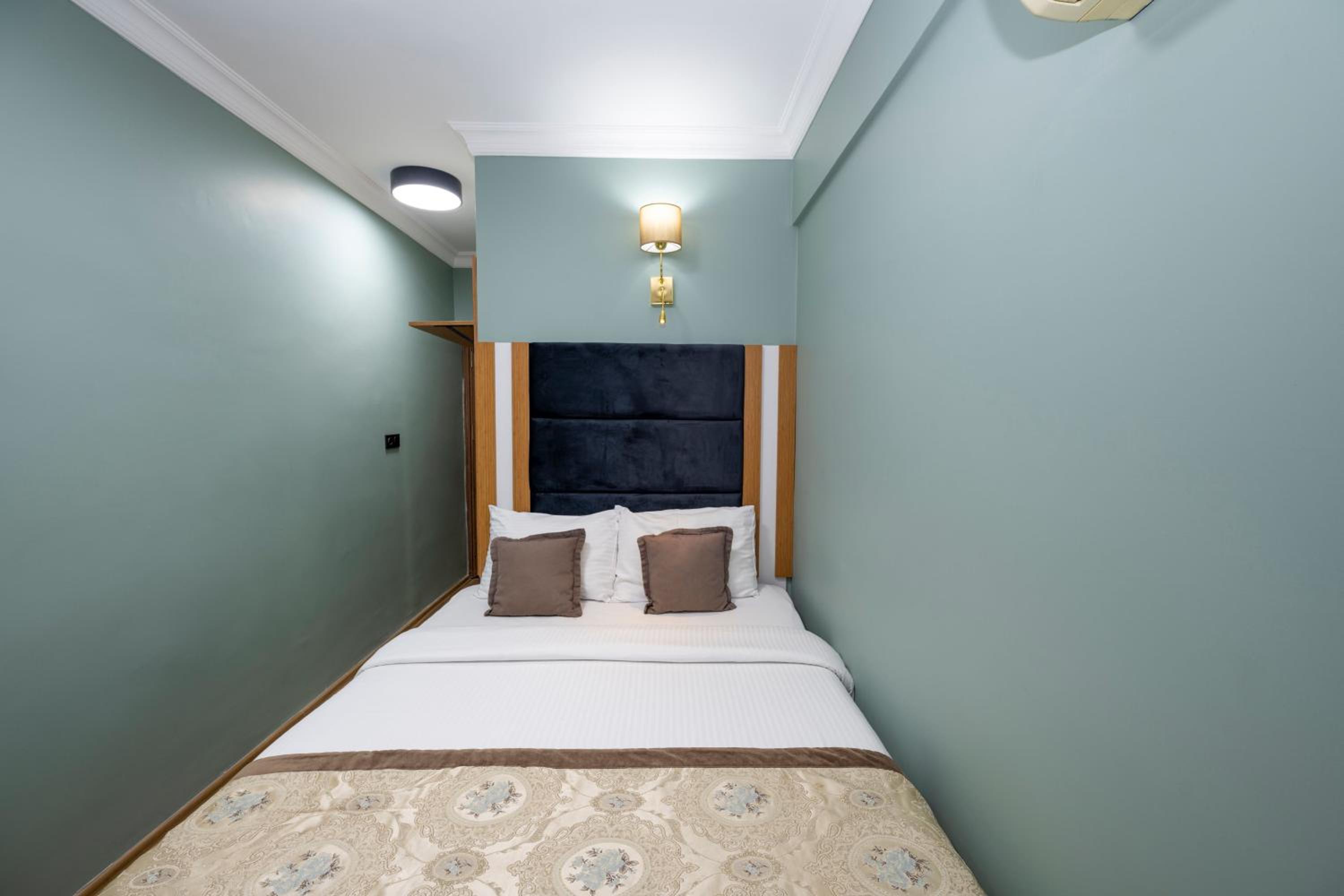 Ista Palace Hotel - Image 14