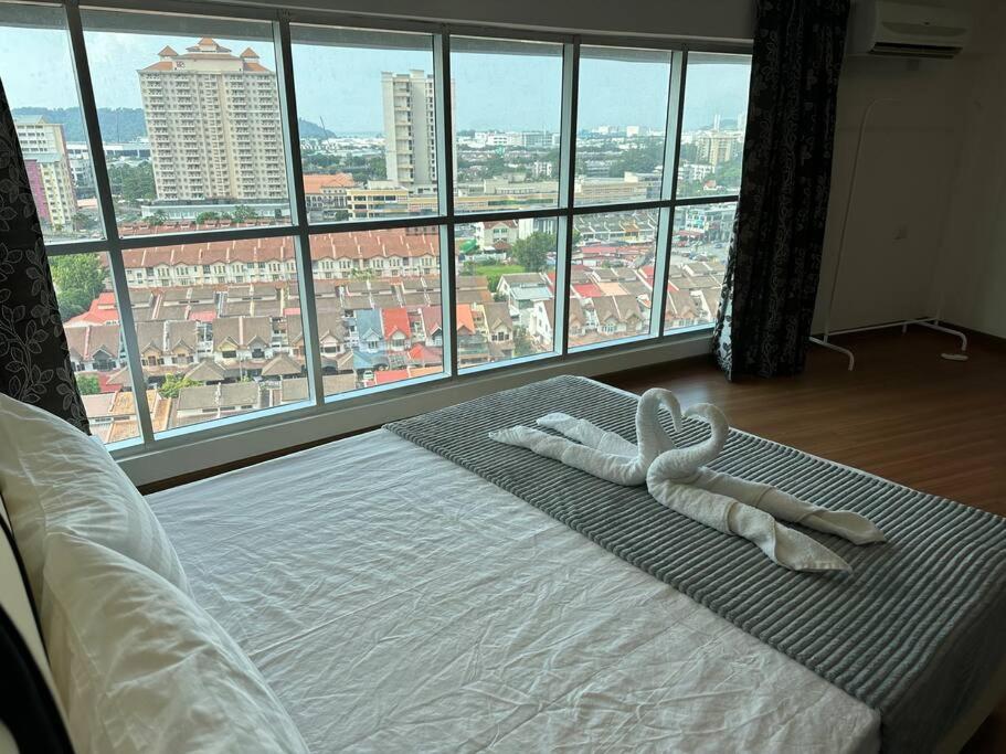 CEO9 Duplex Premier 6 Pax Suite#Disneys HS #PISA #USM #Pantai Hospital view 2