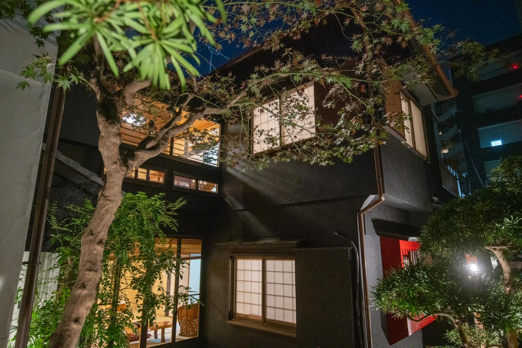 Akiko Fukuya Town Villa