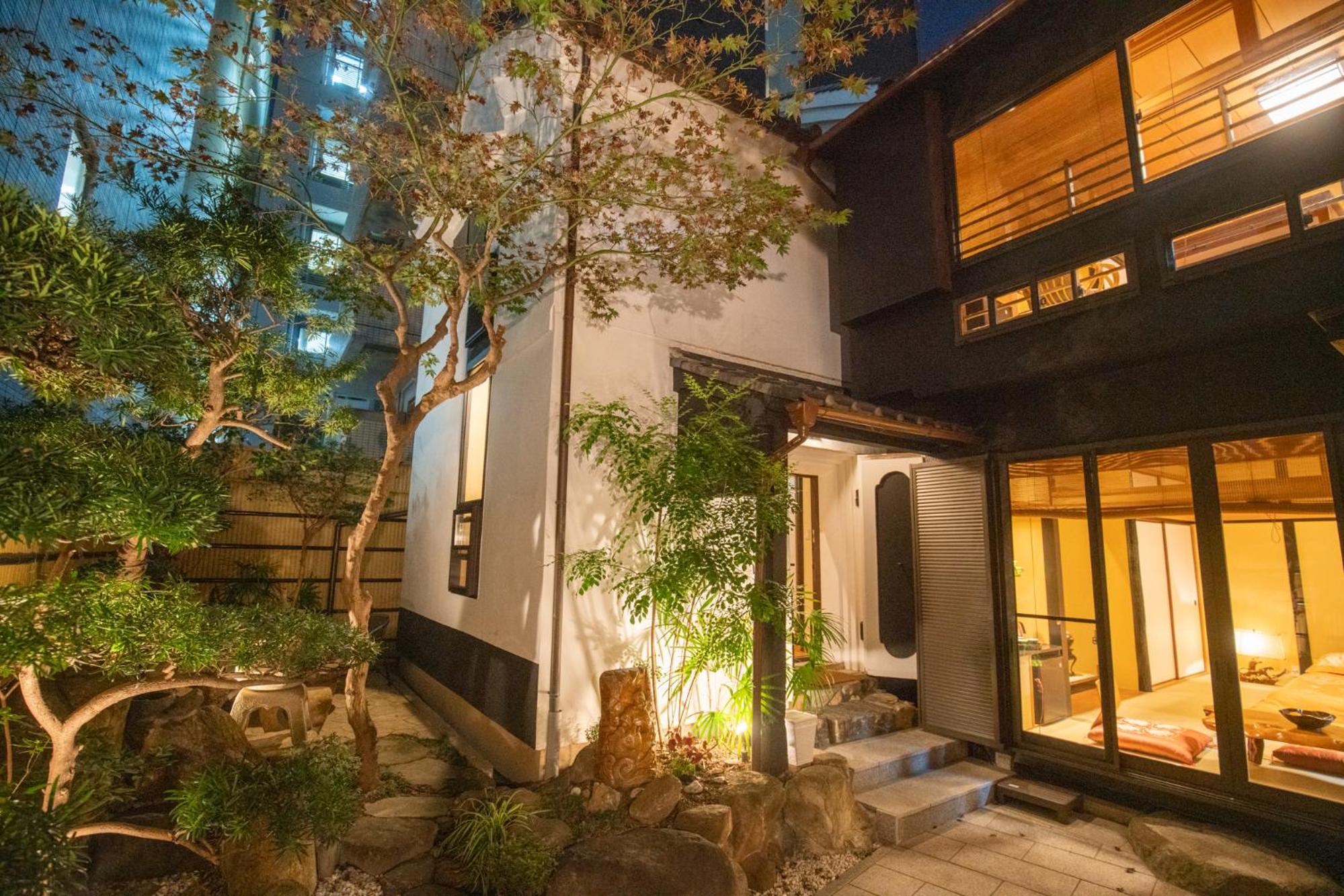 Akiko Fukuya Town Villa