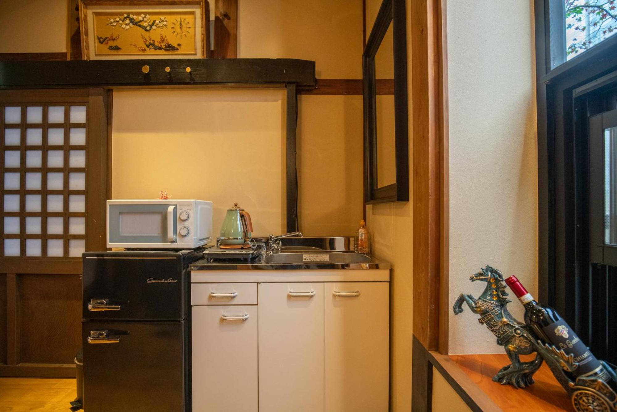 Akiko Fukuya Town Villa