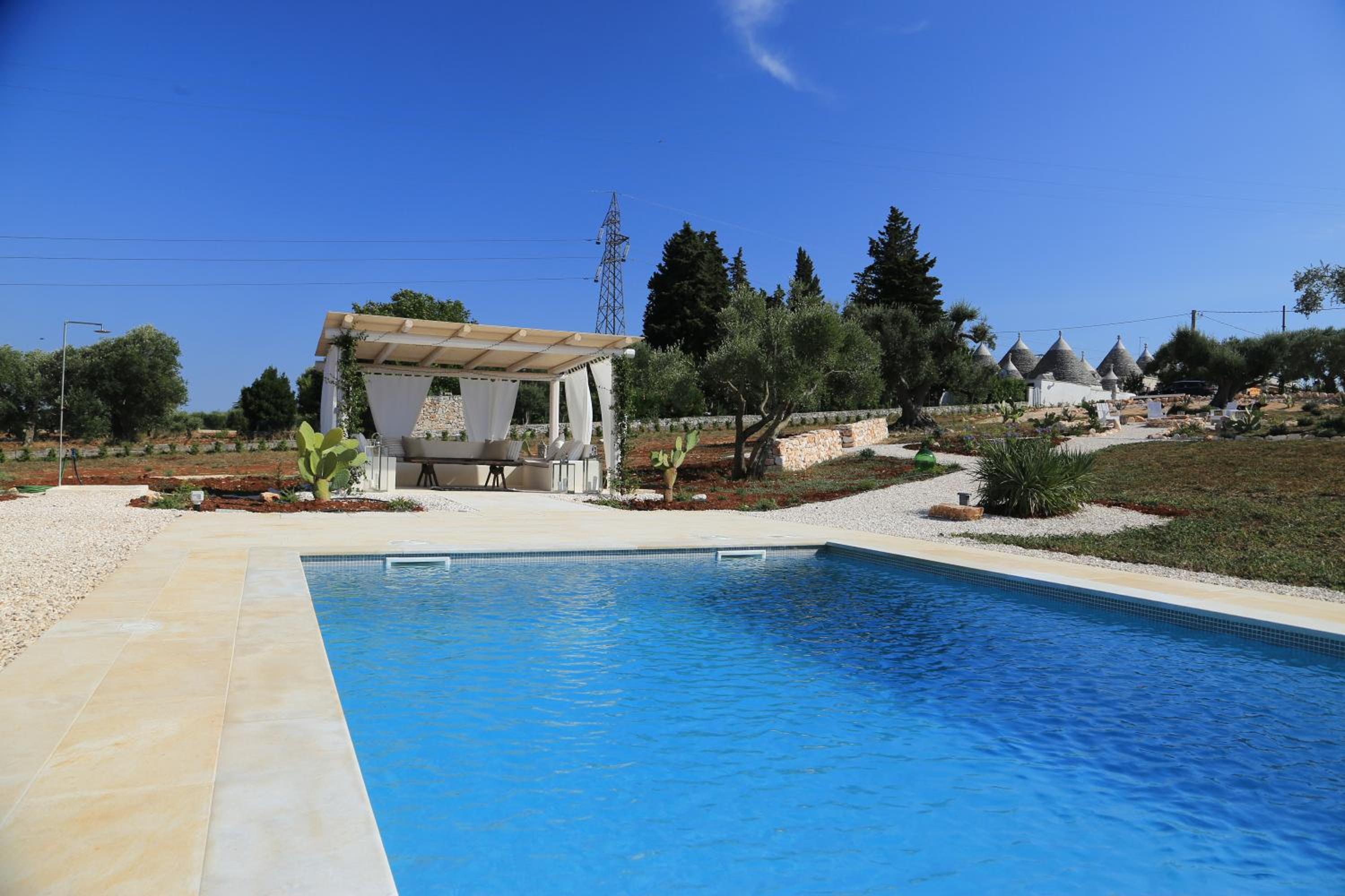 TRULLI TERRA DI MEZZO