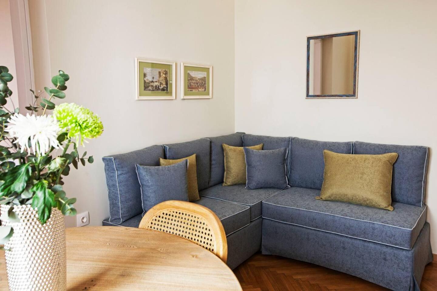 Pagrati Hilton location Bentzi Family Suite 5