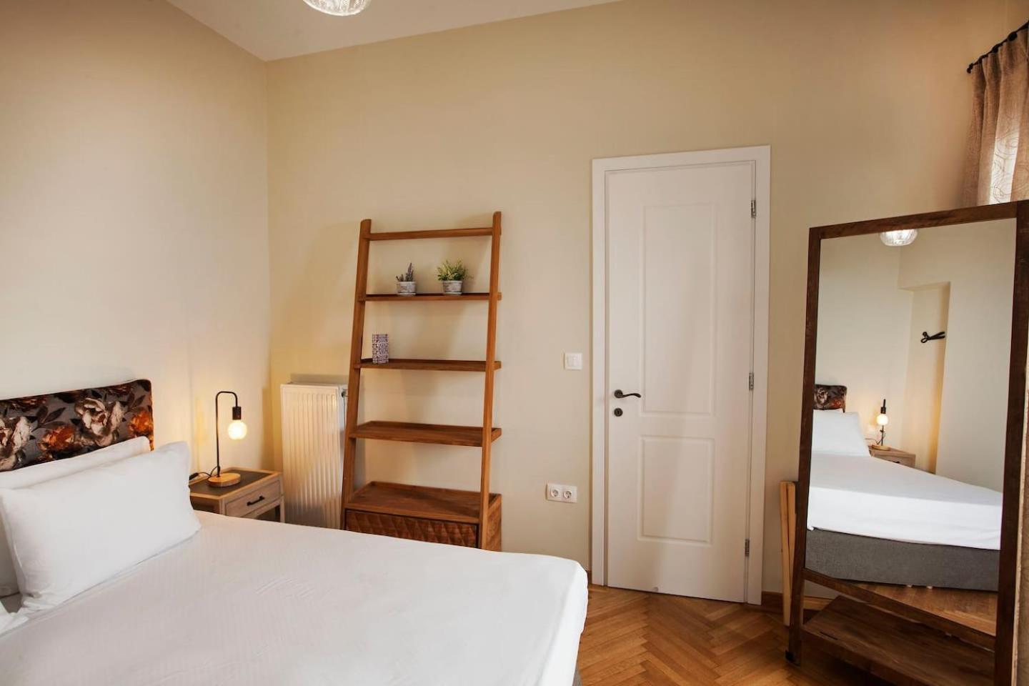 Pagrati Hilton location Bentzi Family Suite 5