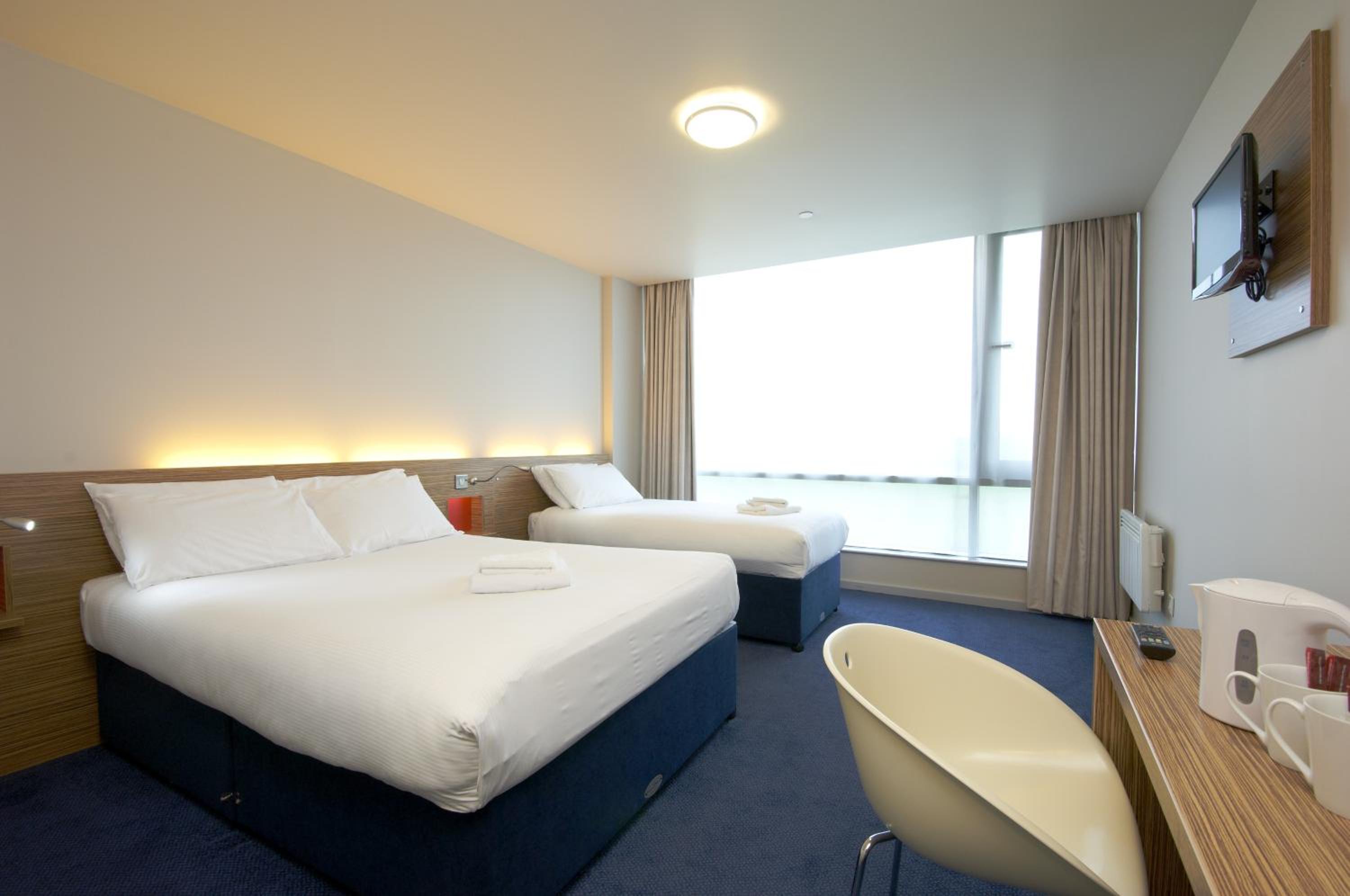 Limerick Vacations - Travelodge Limerick Castletroy - Property Image 4