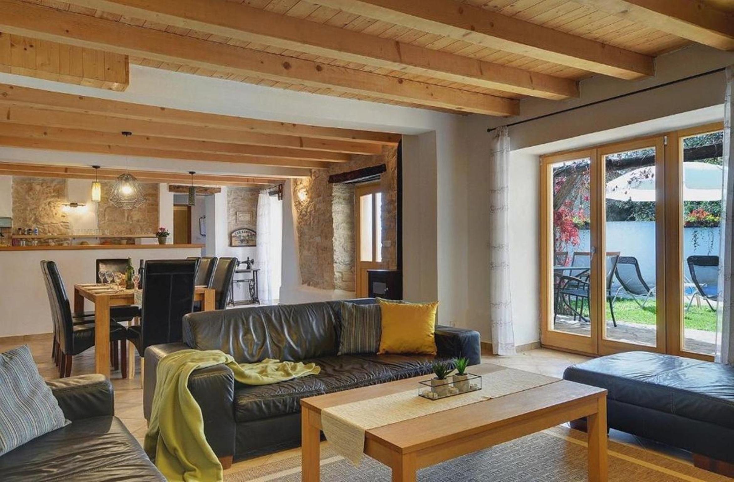 Villa Katherine with Pool and Game Room