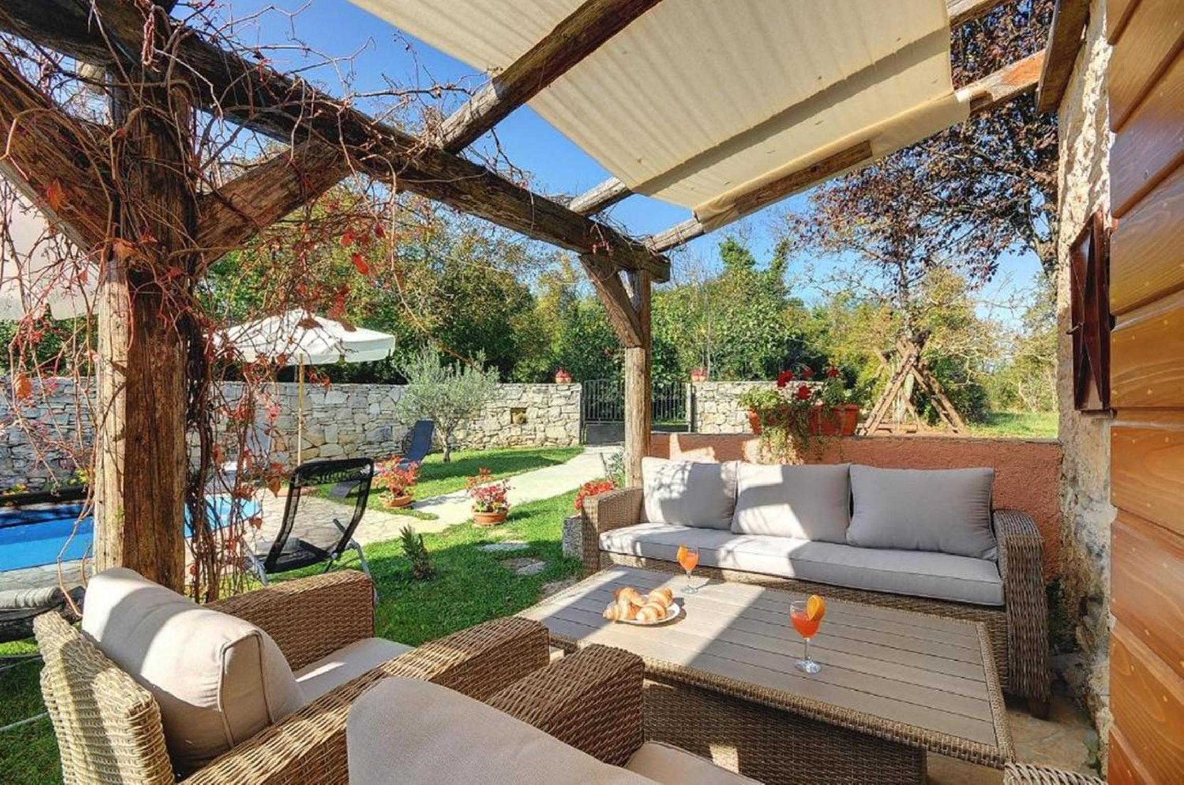 Villa Katherine with Pool and Game Room