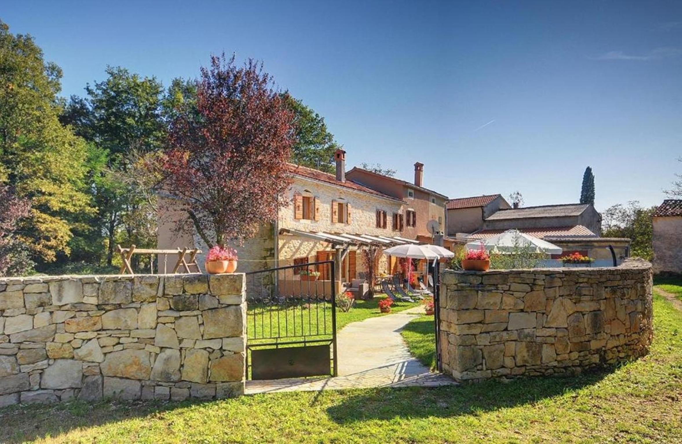 Villa Katherine with Pool and Game Room