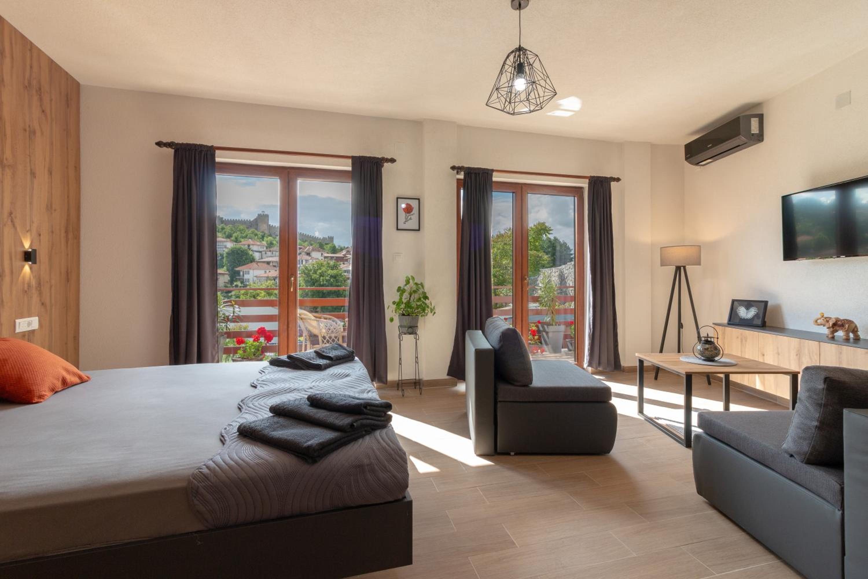 City Gate Apartment