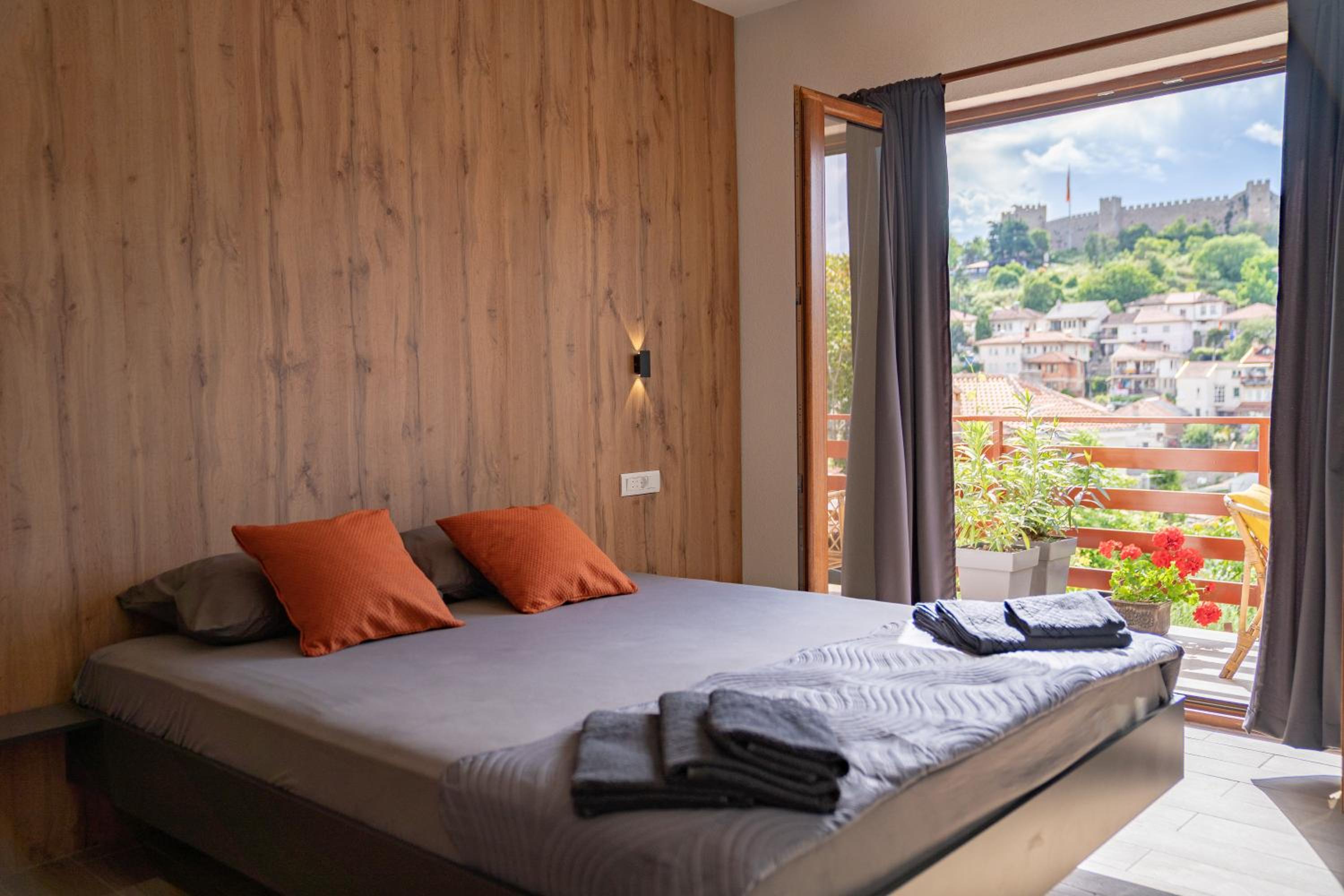 City Gate Apartment