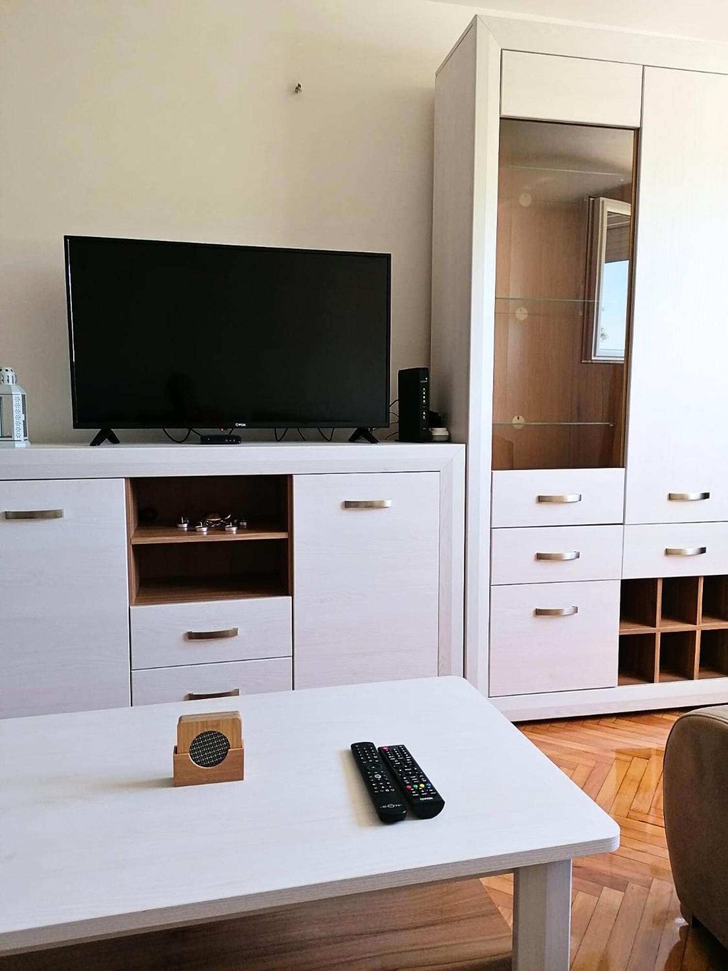 Apartment Novi Central view 5