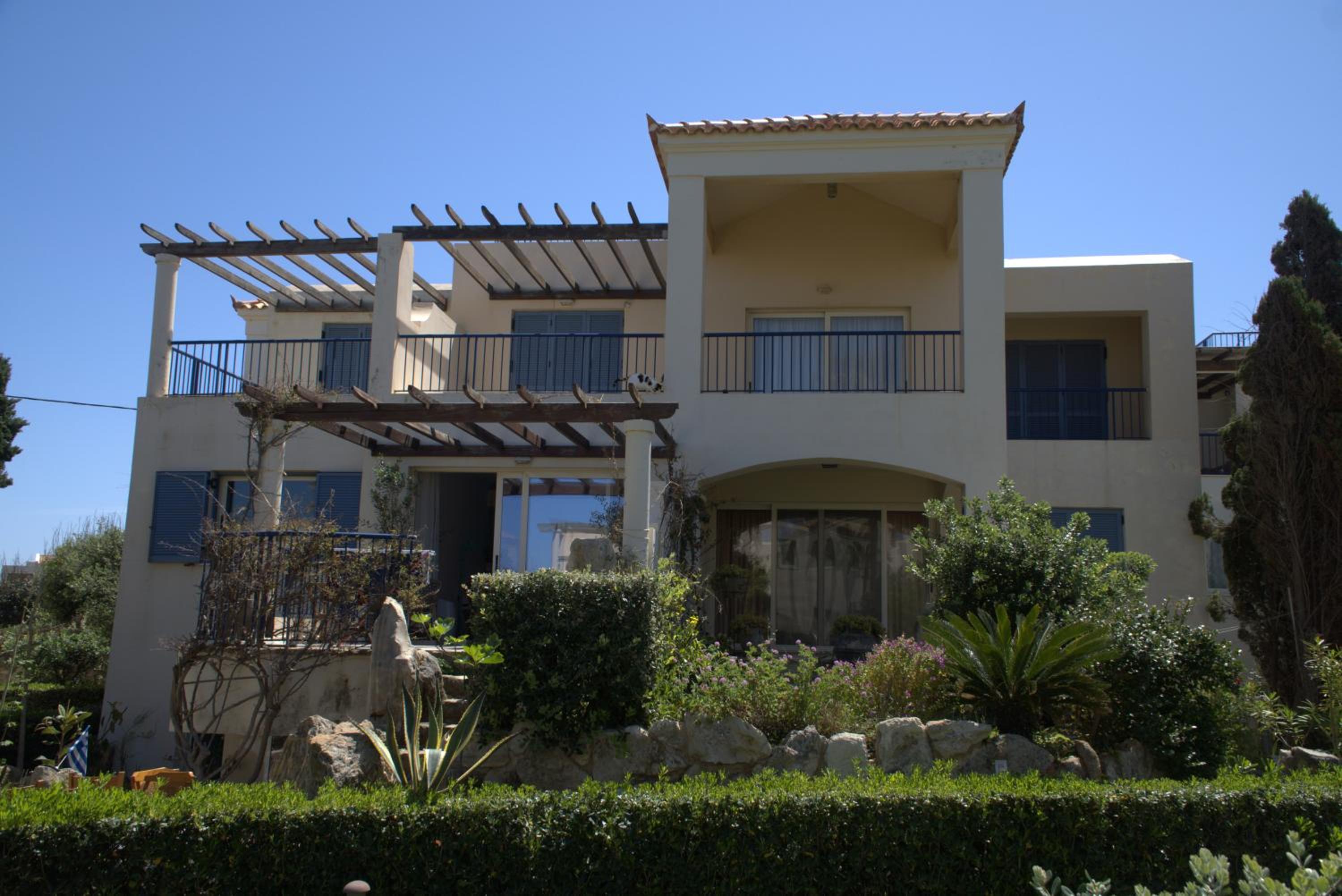 Villa Elias on the beach with pool