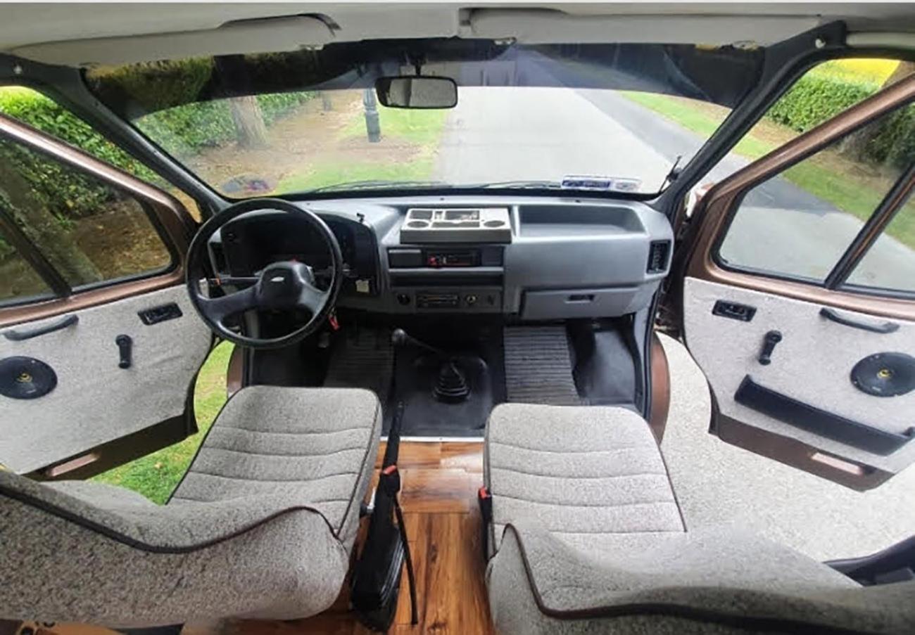 RETRO CAMPER HIRE LTD Campervan Hire Company