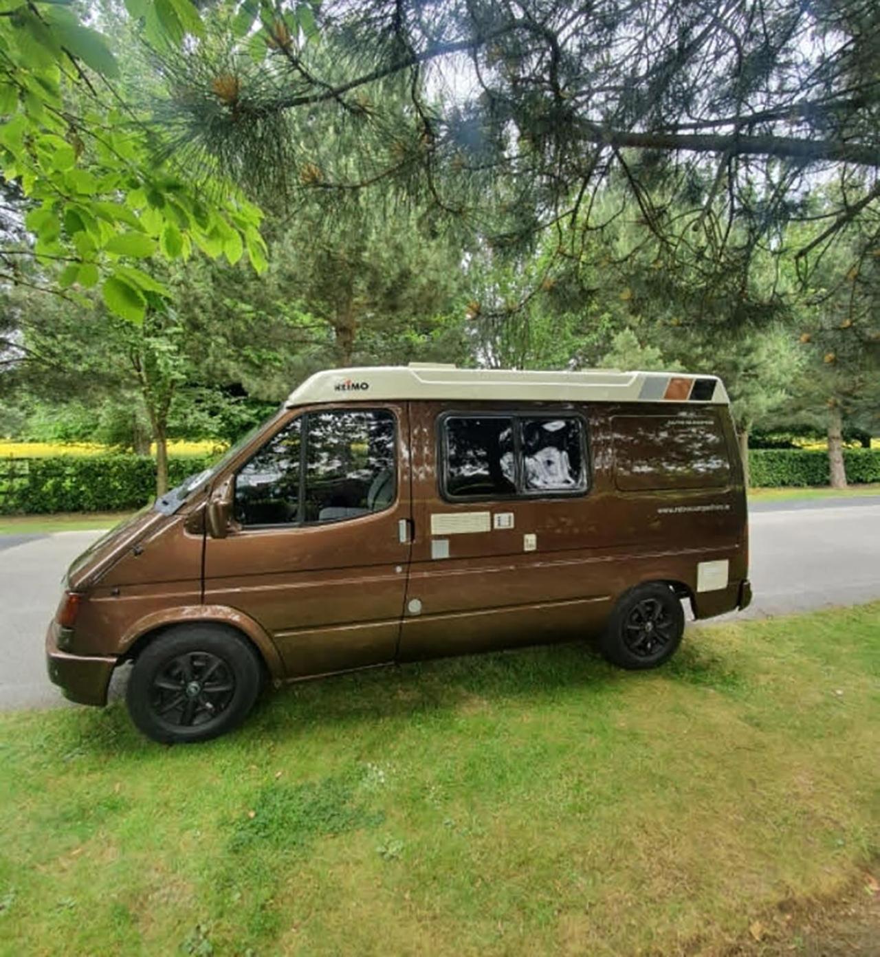 RETRO CAMPER HIRE LTD Campervan Hire Company