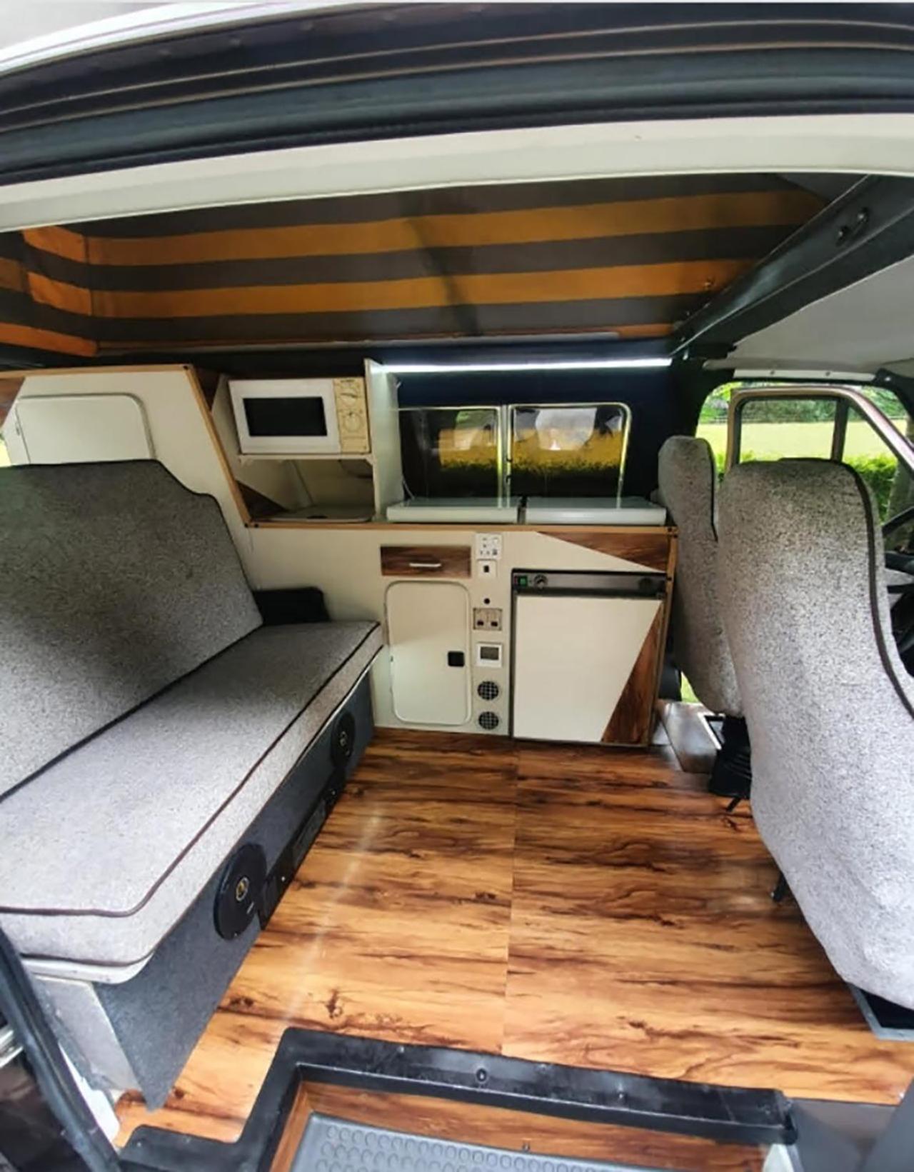 RETRO CAMPER HIRE LTD Campervan Hire Company