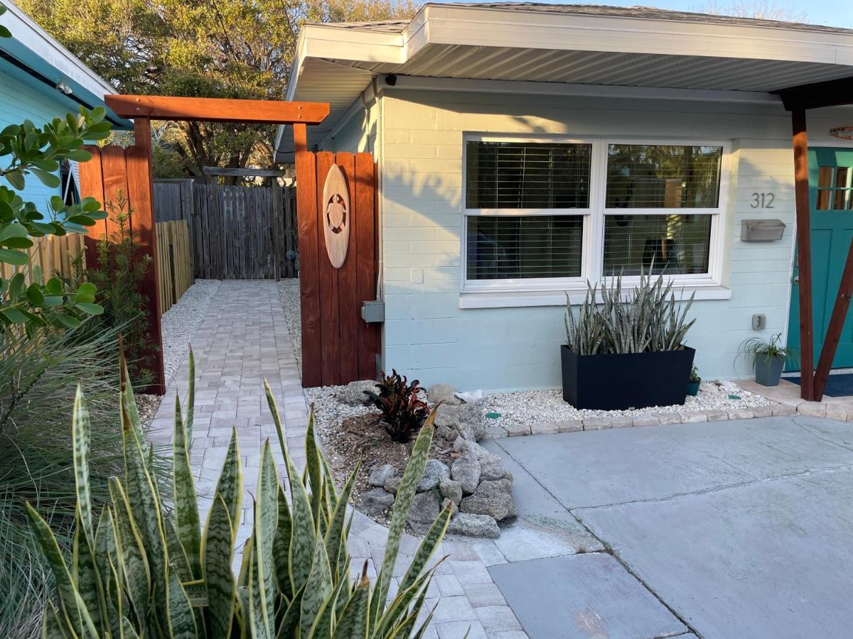 Endless Summer Beach House steps to Beach, shopping & popular restaurants view 3