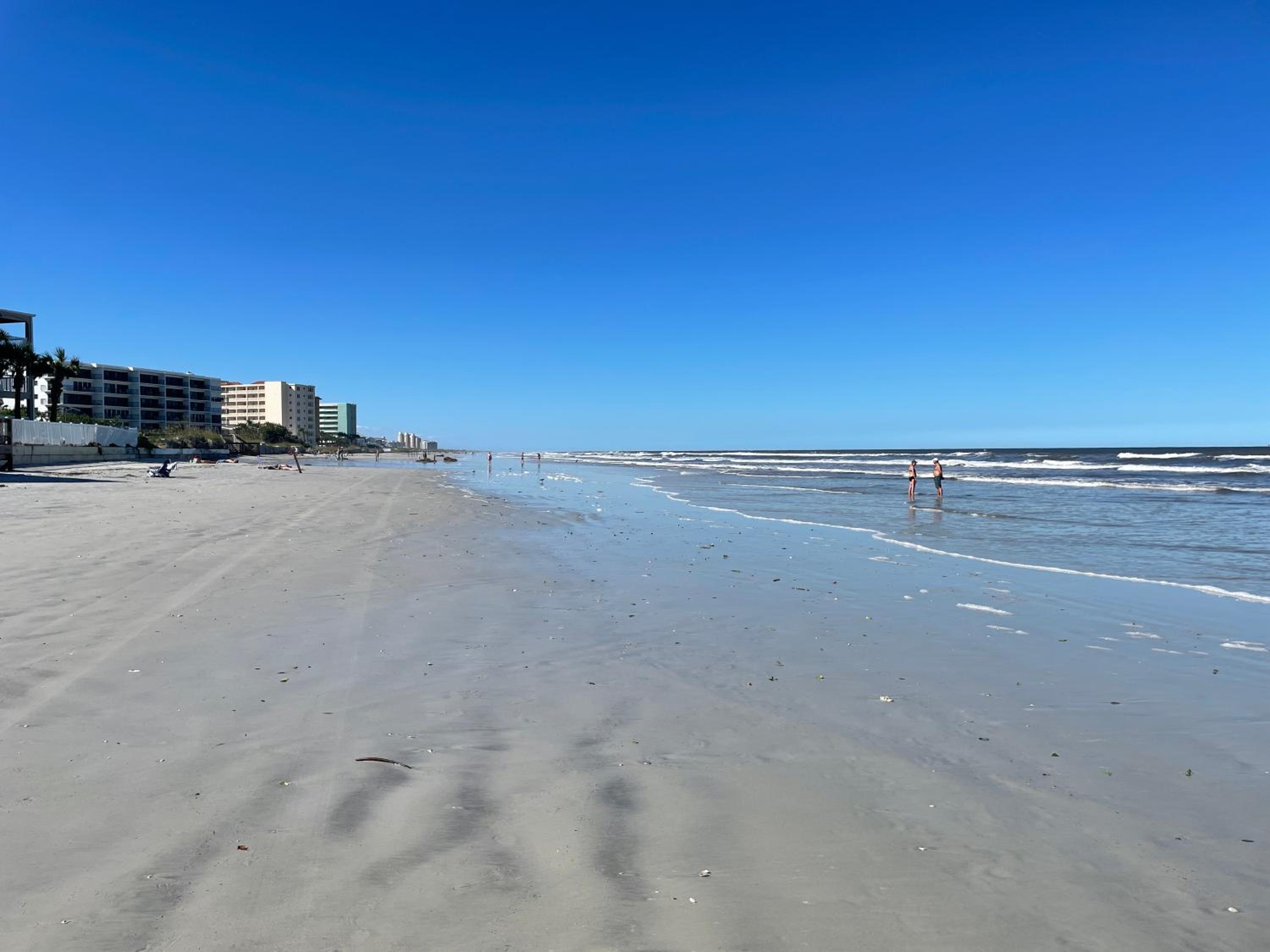 Endless Summer Beach House steps to Beach, shopping & popular restaurants view 5